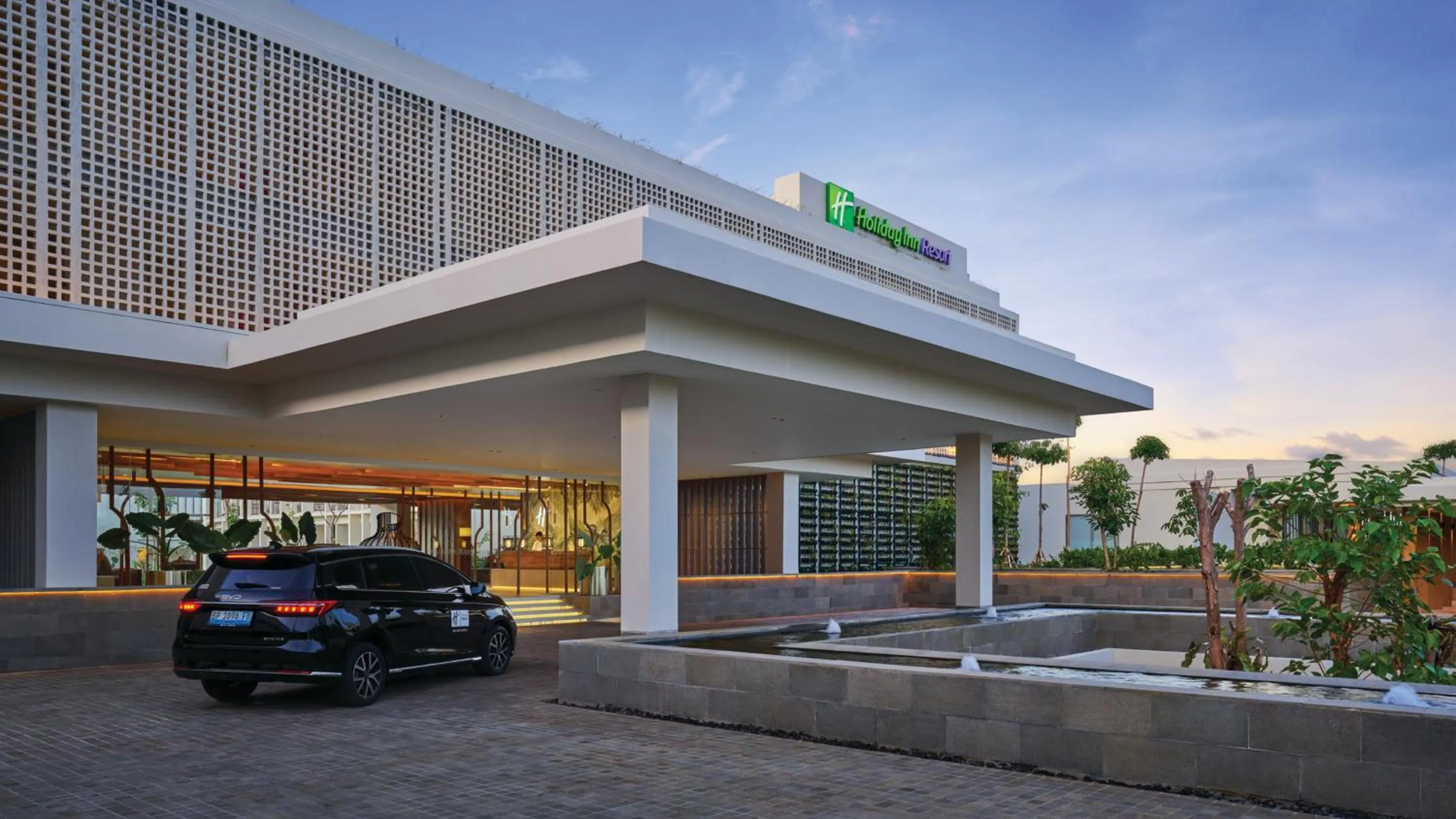 Facade/entrance in Holiday Inn Resort Bintan Lagoi Beach by IHG