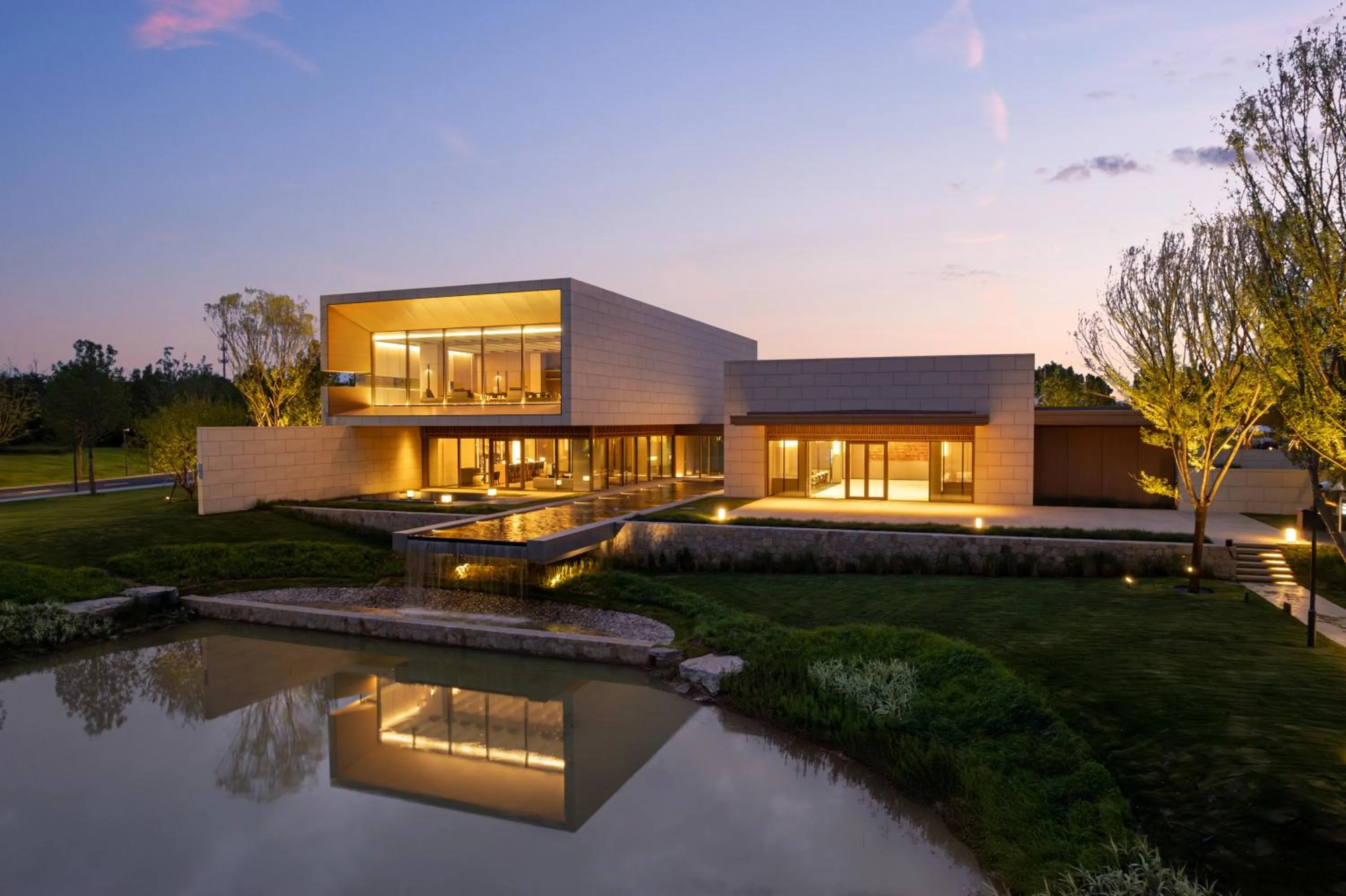 Property building in Hotel Indigo Beidaihe