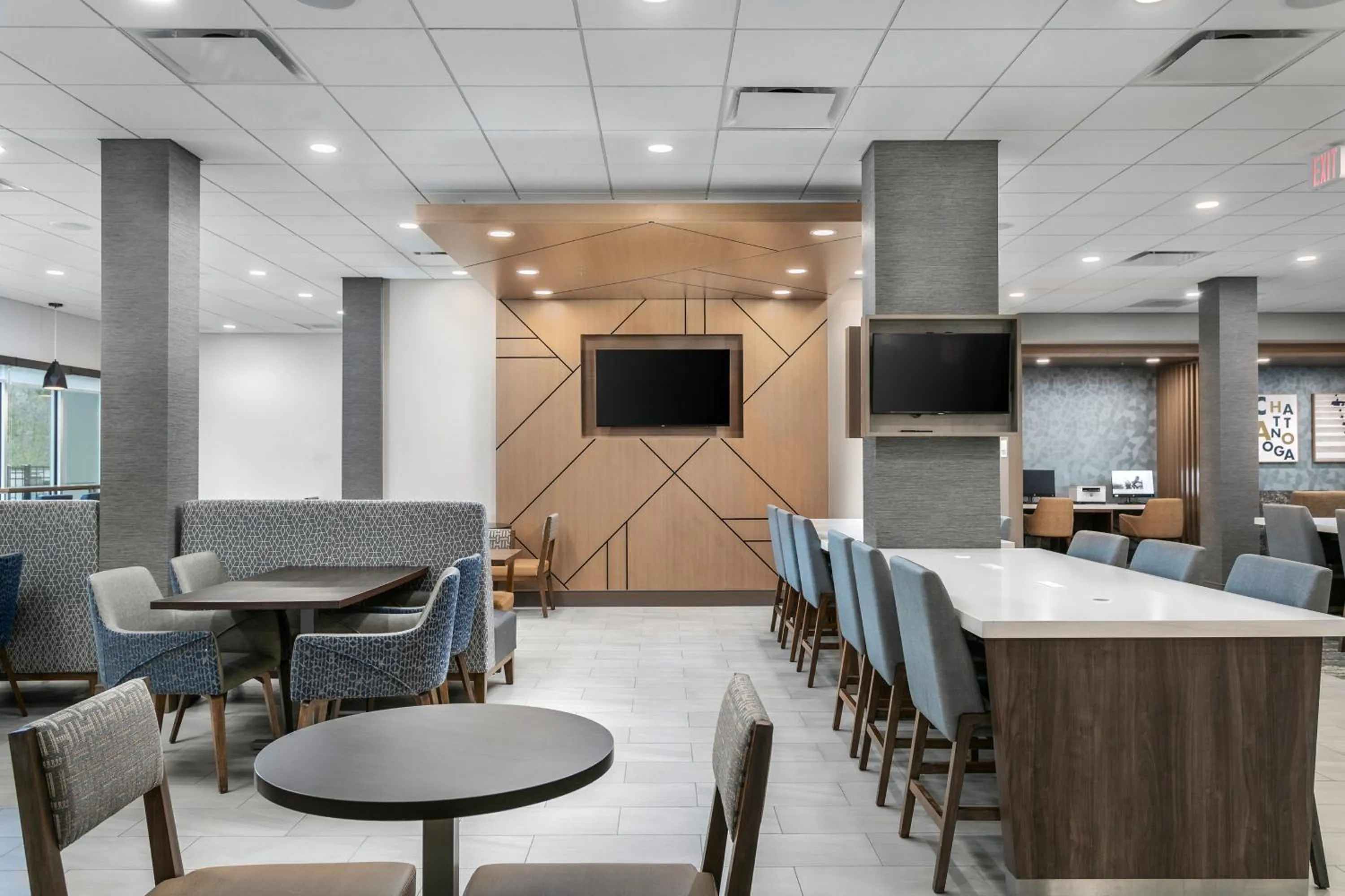 Seating area in Candlewood Suites Chattanooga Hamilton Place by IHG