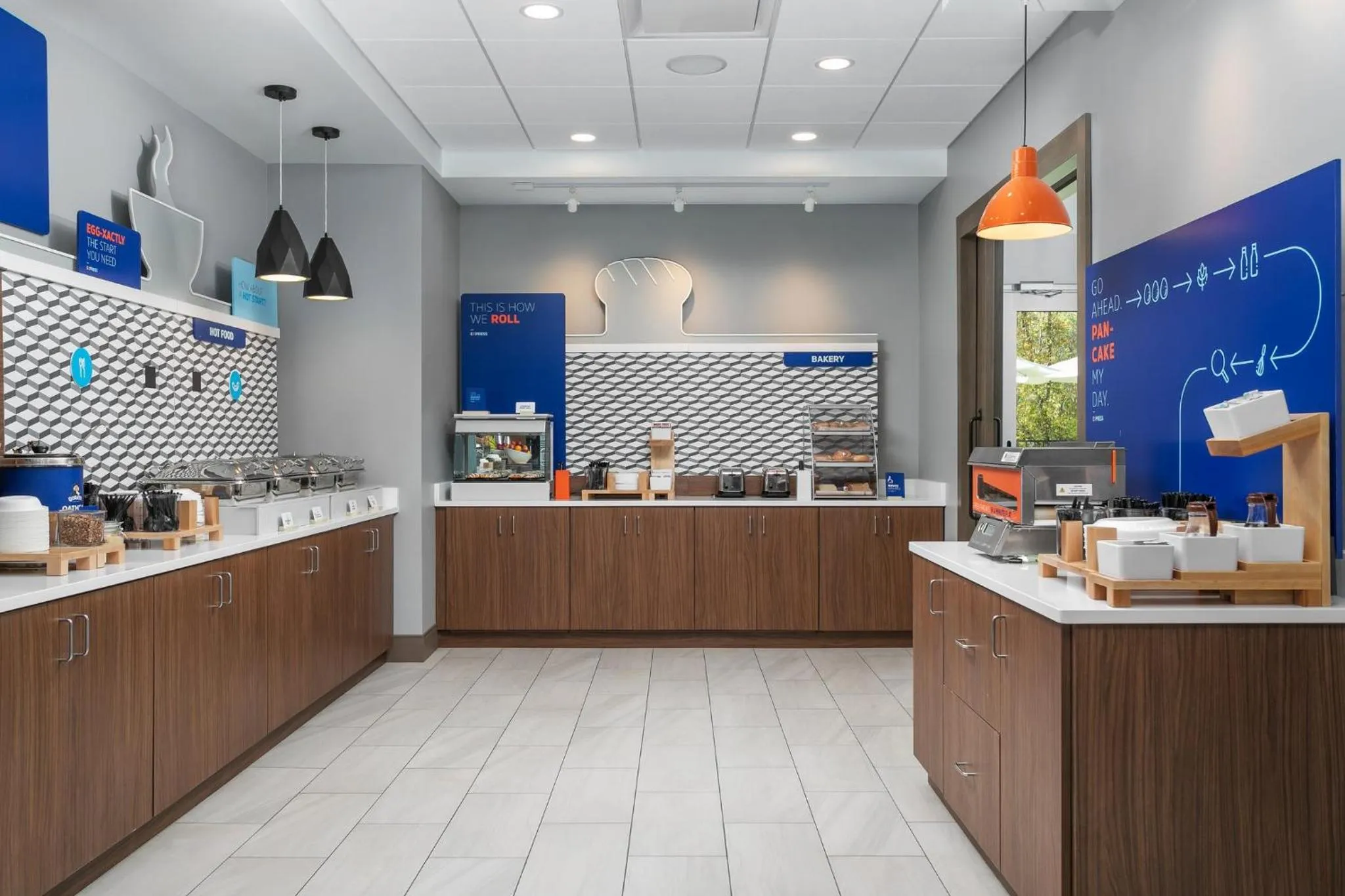 Breakfast in Holiday Inn Express Chattanooga - Hamilton Place