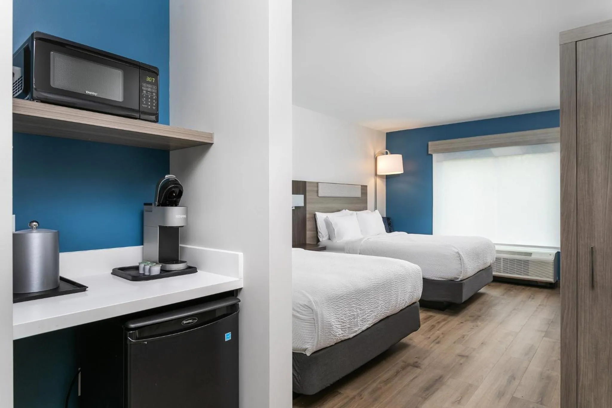 Photo of the whole room, Bed in Holiday Inn Express Chattanooga - Hamilton Place