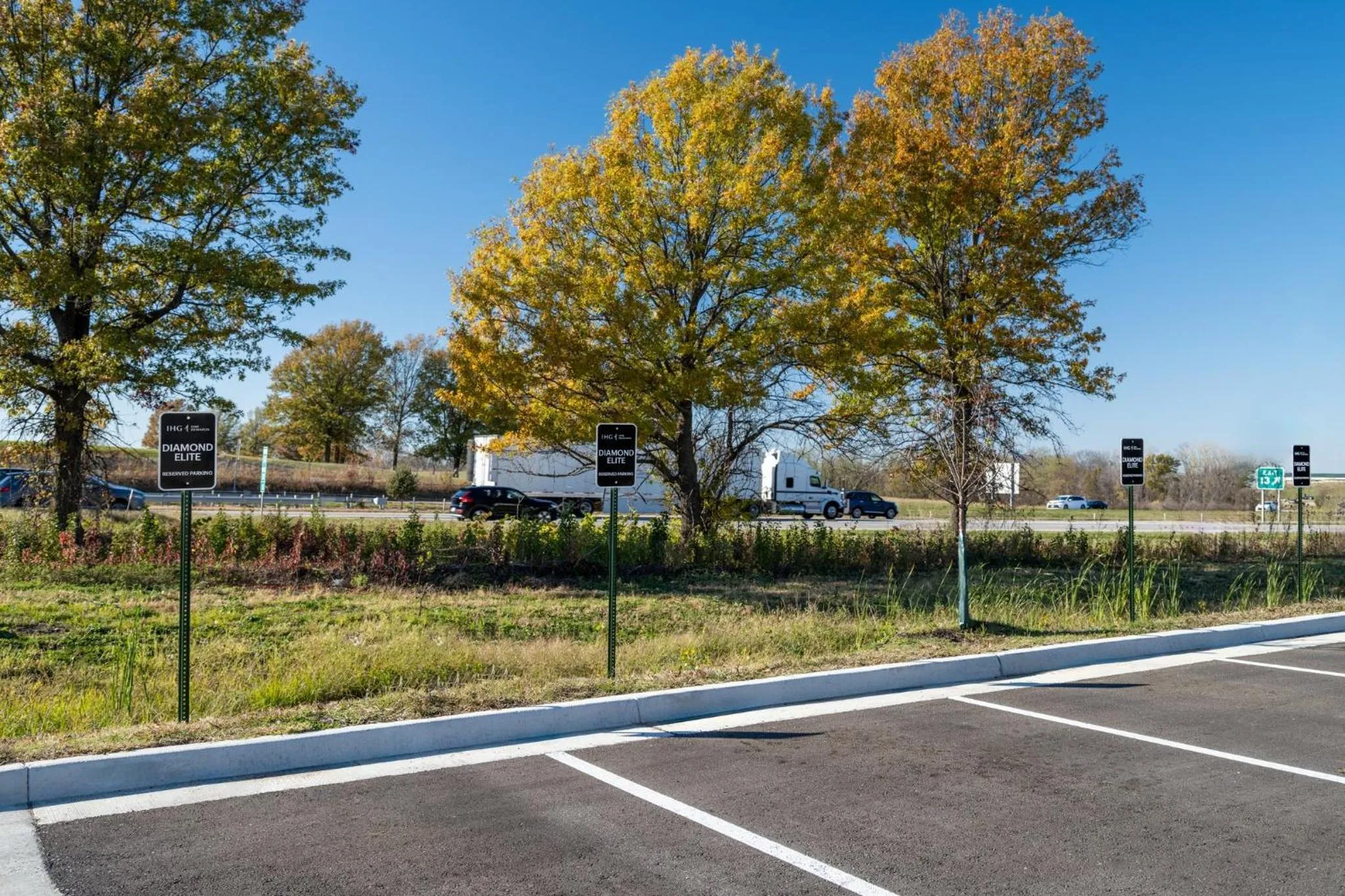 Decorative detail in Atwell Suites Kansas City Airport by IHG
