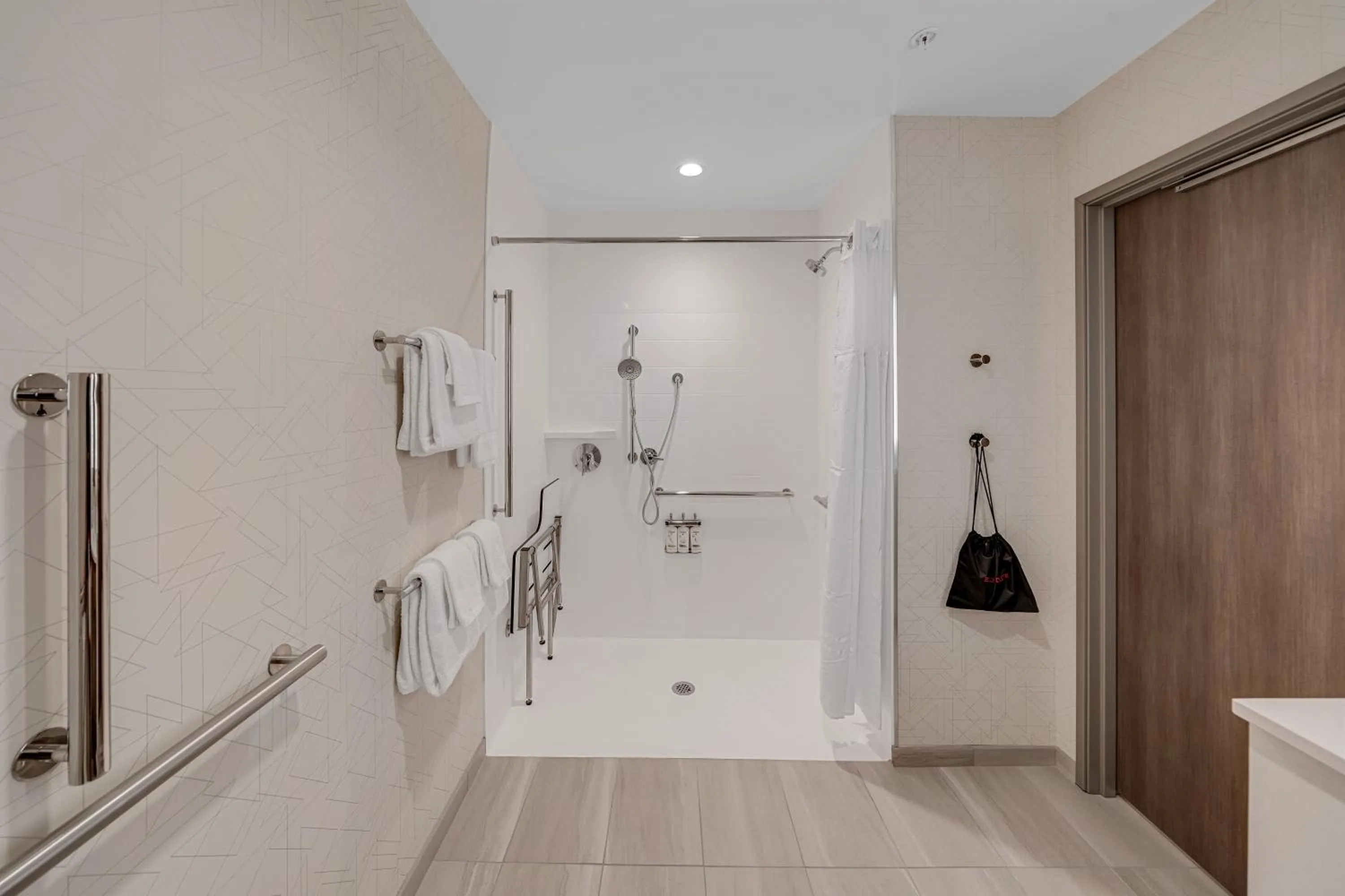 Shower in Holiday Inn Express & Suites Fort Walton Beach - Eglin Area by IHG