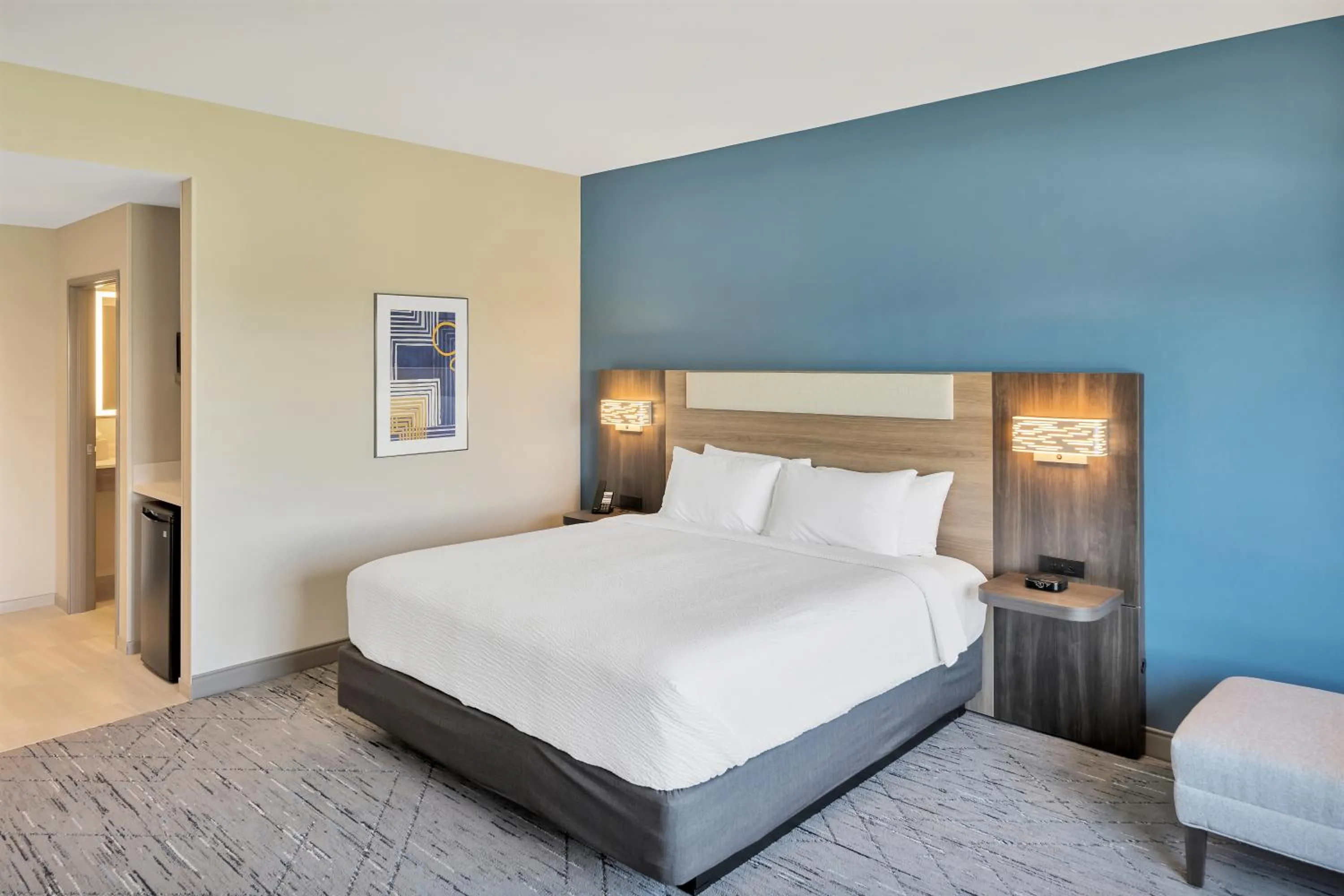 Bed in Holiday Inn Express & Suites Fort Walton Beach - Eglin Area by IHG