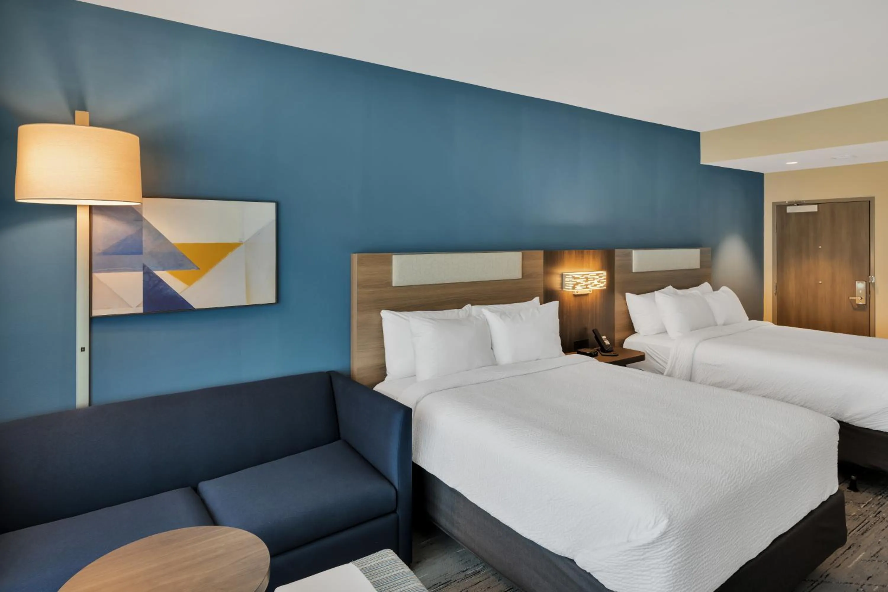 Bed in Holiday Inn Express & Suites Fort Walton Beach - Eglin Area by IHG