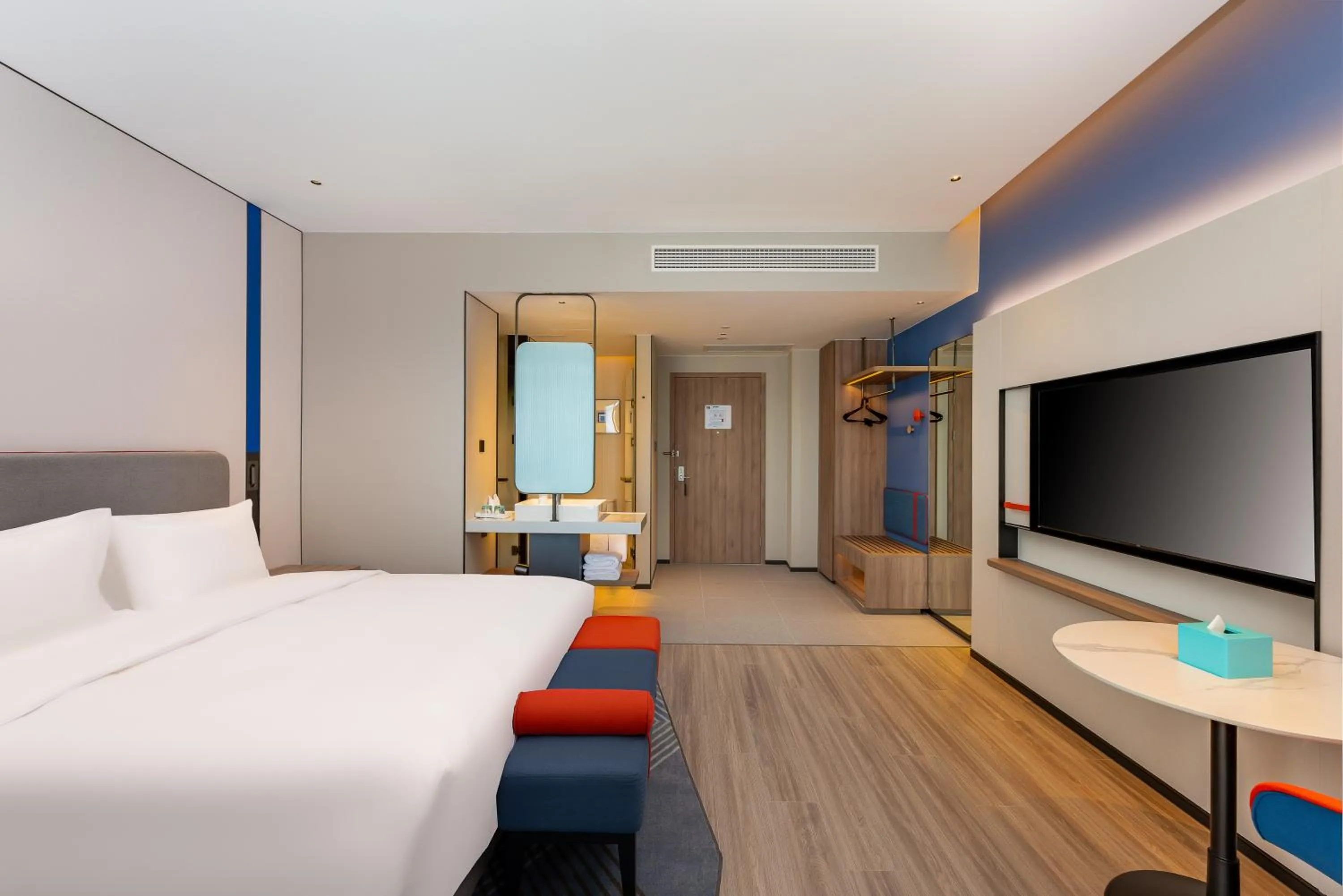 Bed in Holiday Inn Express Haimen City Center by IHG