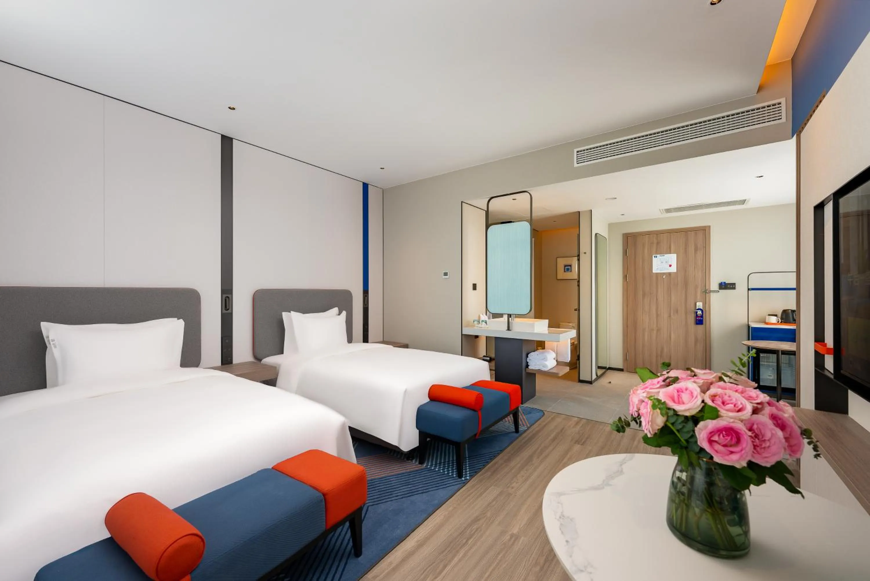 Bed in Holiday Inn Express Haimen City Center by IHG