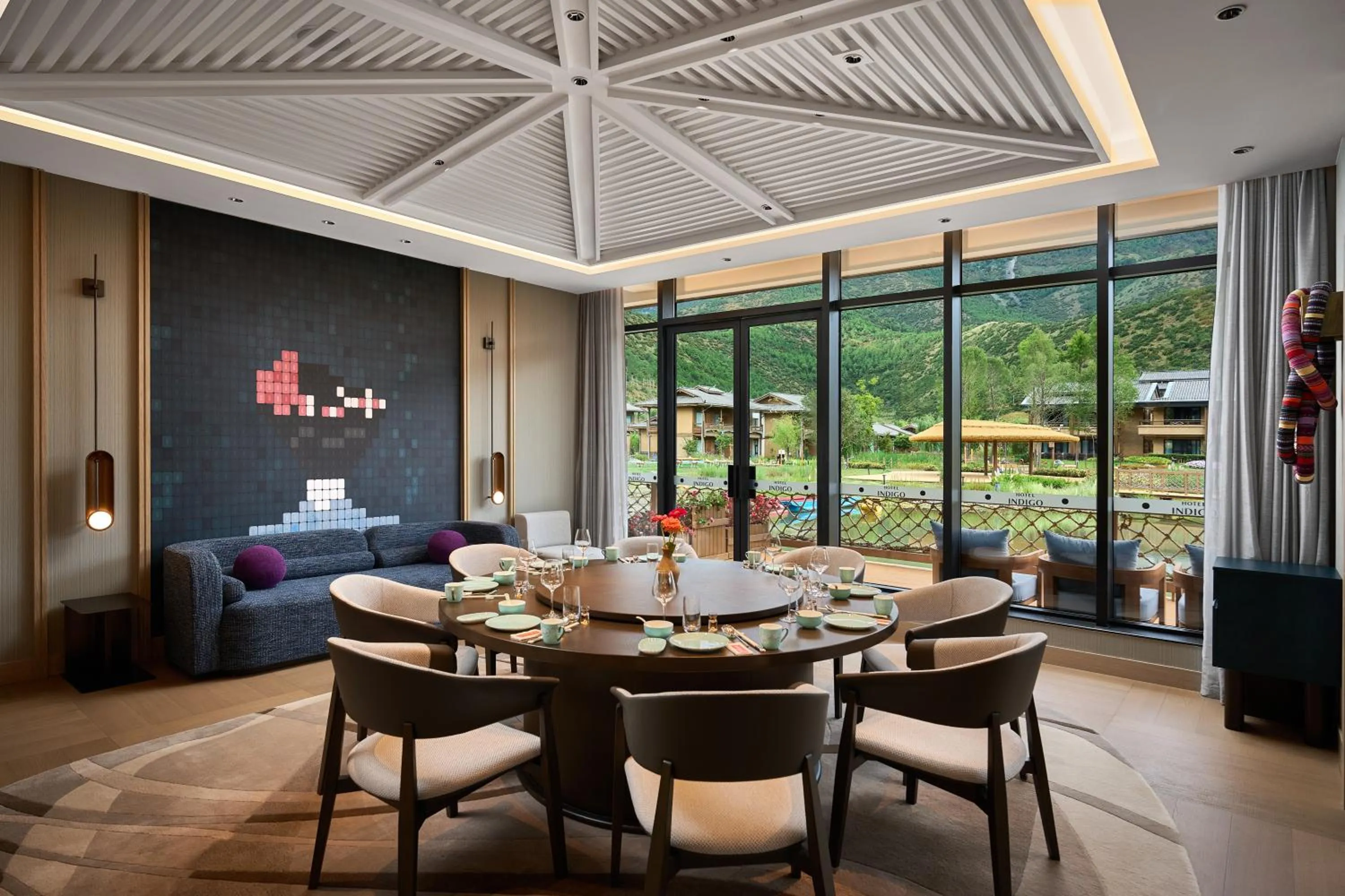 Restaurant/places to eat in Hotel Indigo Lugu Lake by IHG