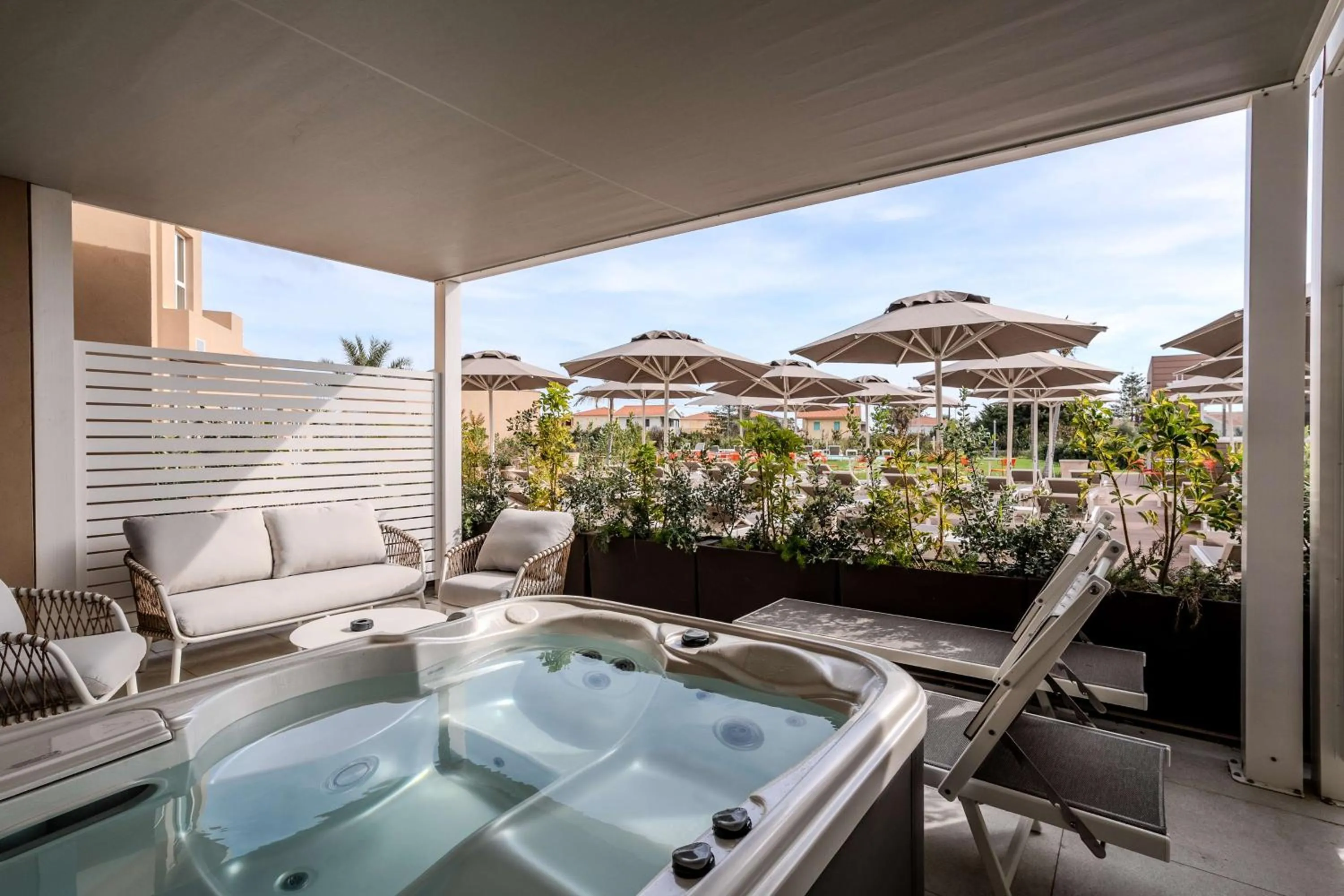 Hot Tub in Terradamari Resort & Spa Marina di Modica,Tapestry by Hilton