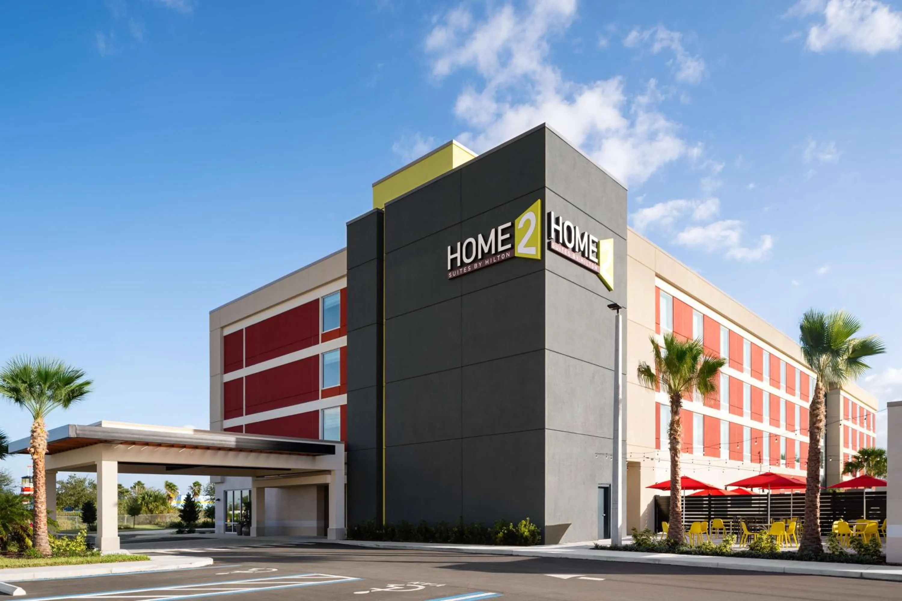 Property building in Home2 Suites By Hilton Winter Haven