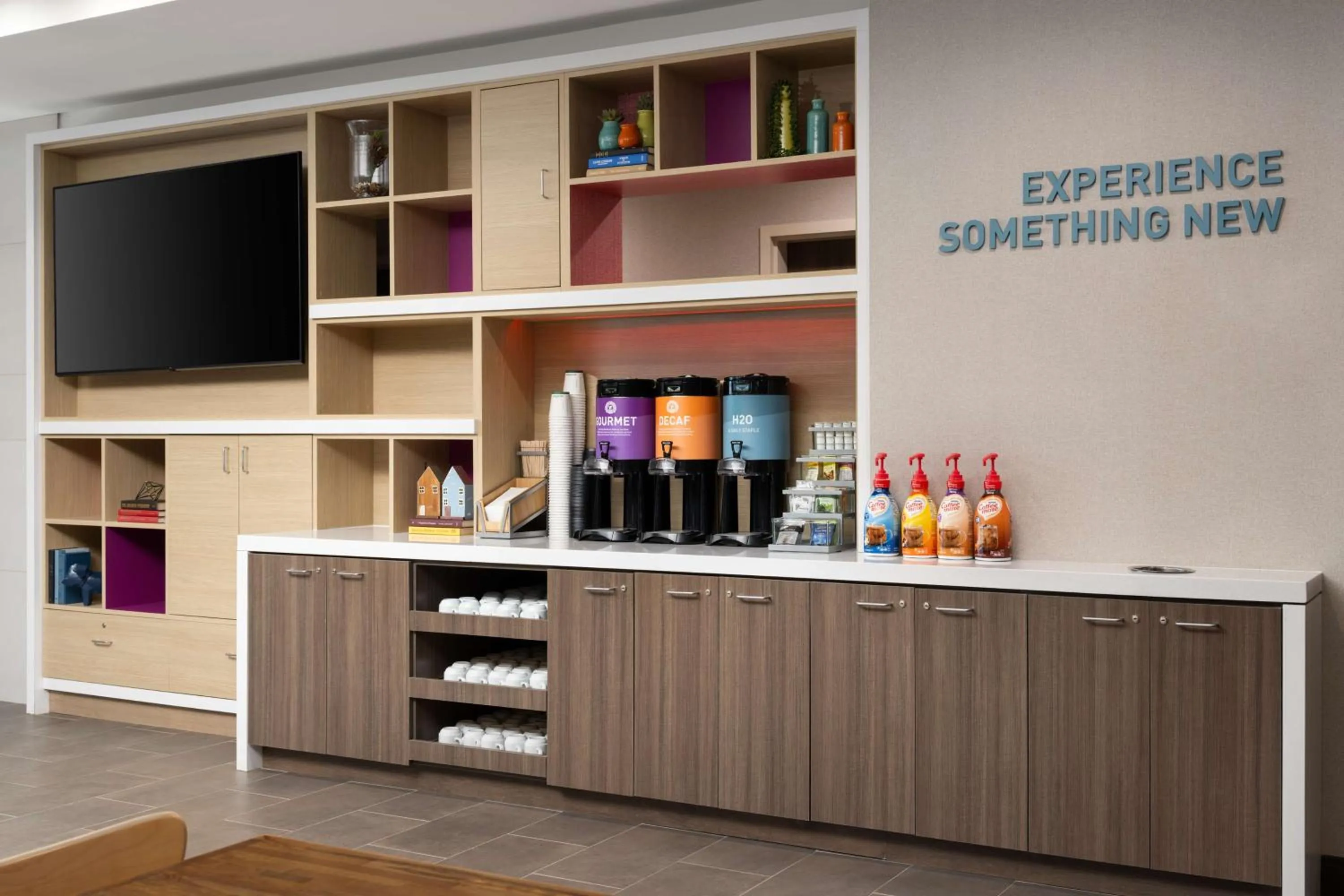 Dining area in Home2 Suites By Hilton Winter Haven