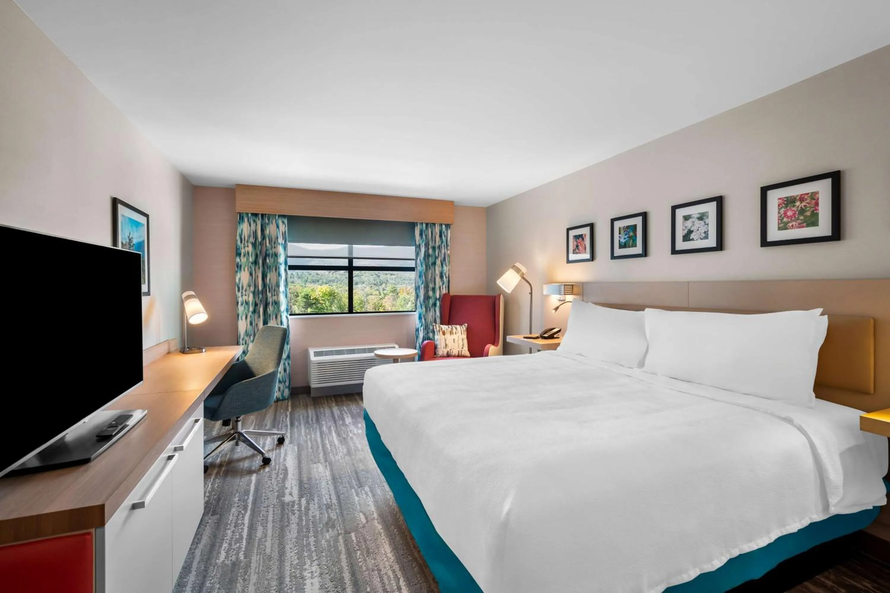 Bed in Hilton Garden Inn North Conway