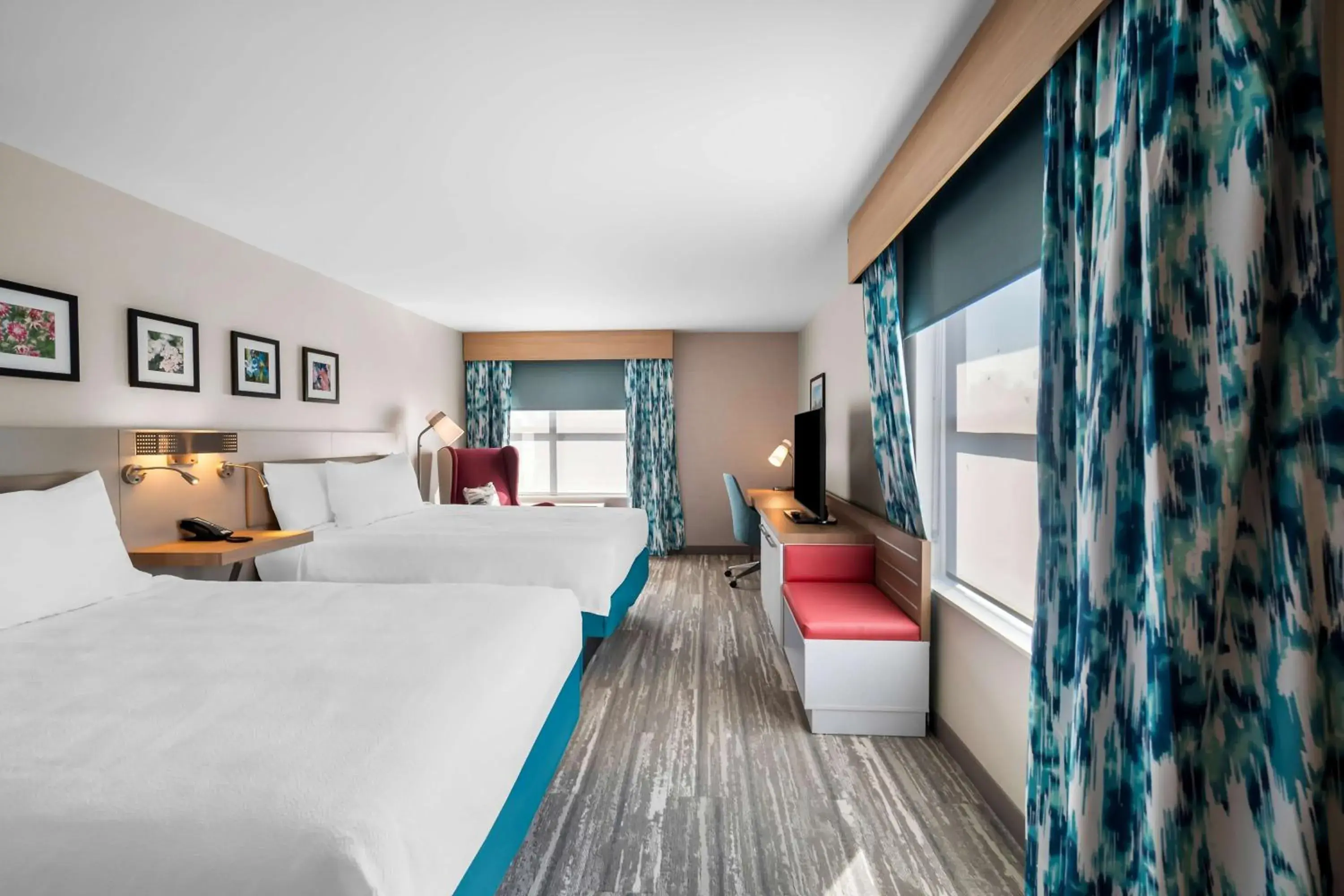 Queen Room with Two Queen Beds and Mountain View in Hilton Garden Inn North Conway Queen Room with Two Queen Beds and Mountain View in Hilton Garden Inn North Conway