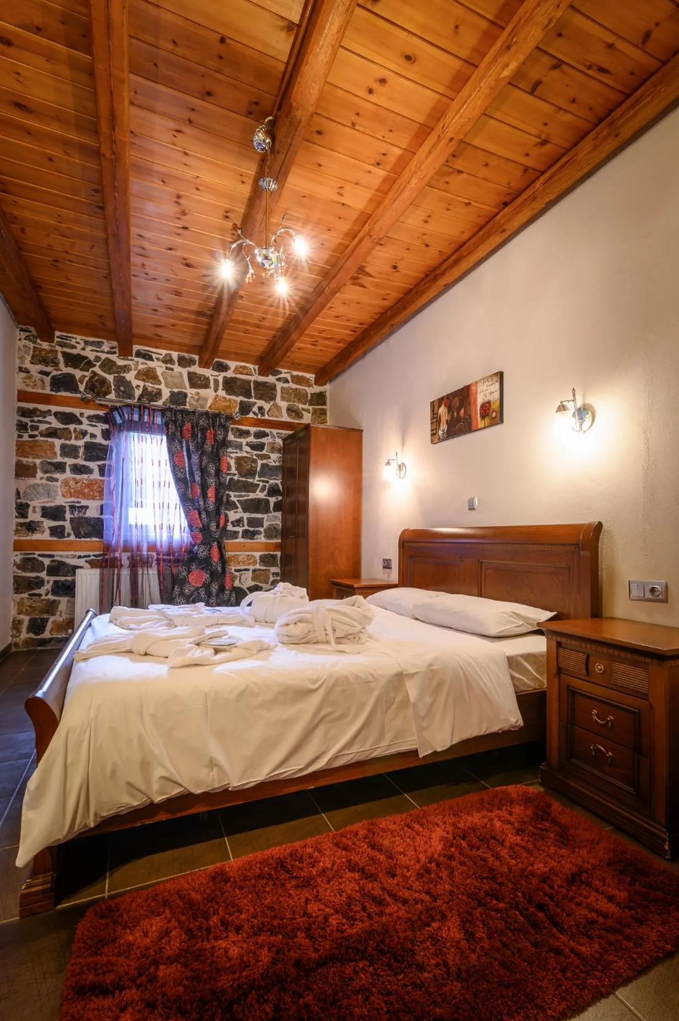 Bedroom, Bed in Enastron