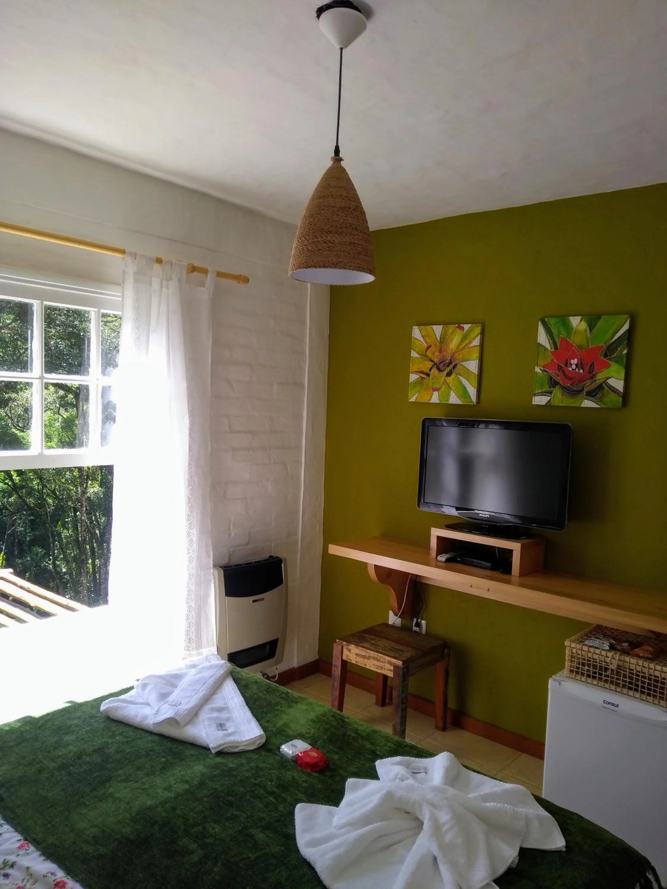 Photo of the whole room, Bed in Nas Nuvens Hospedaria