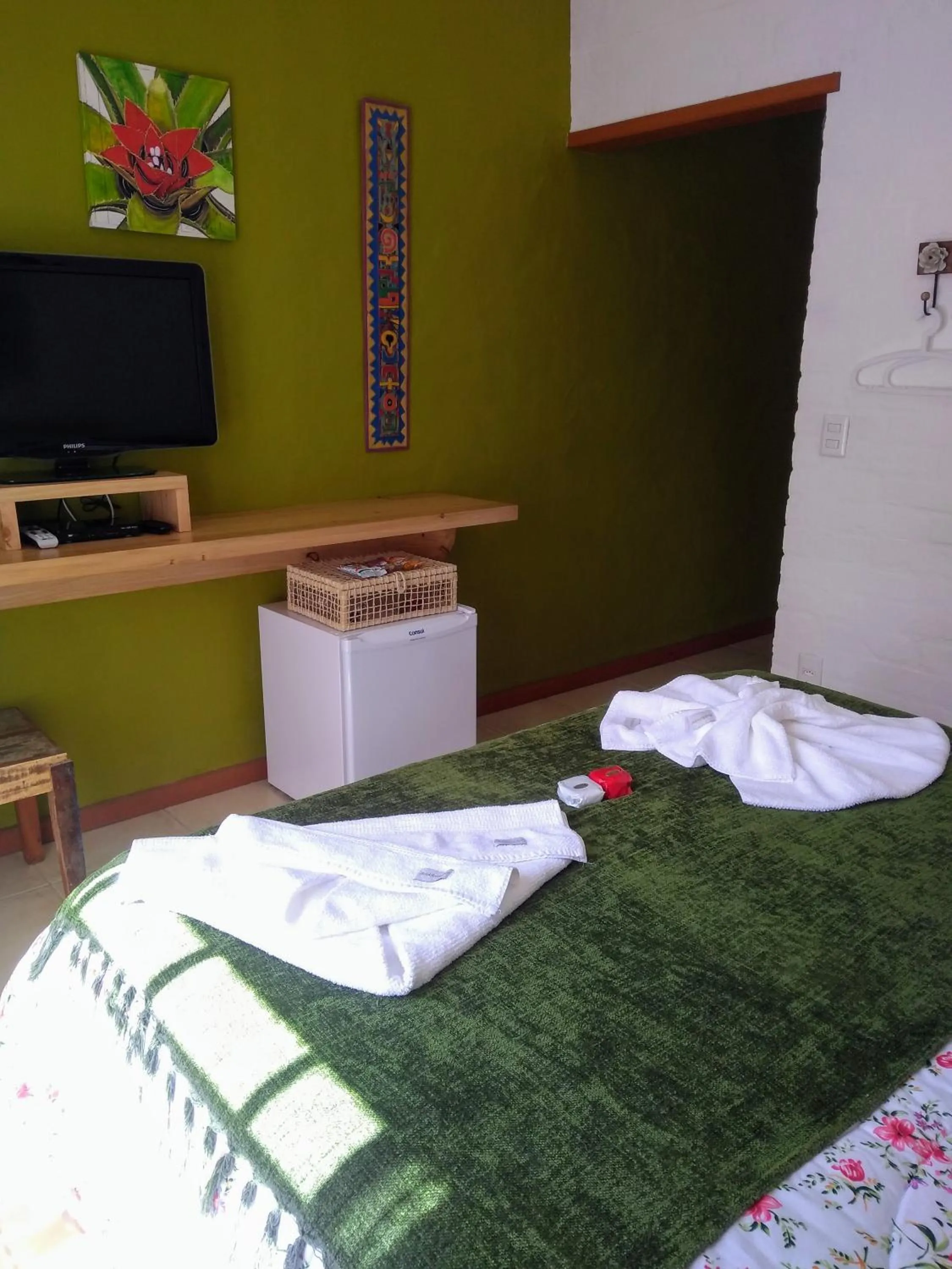 Photo of the whole room, Bed in Nas Nuvens Hospedaria