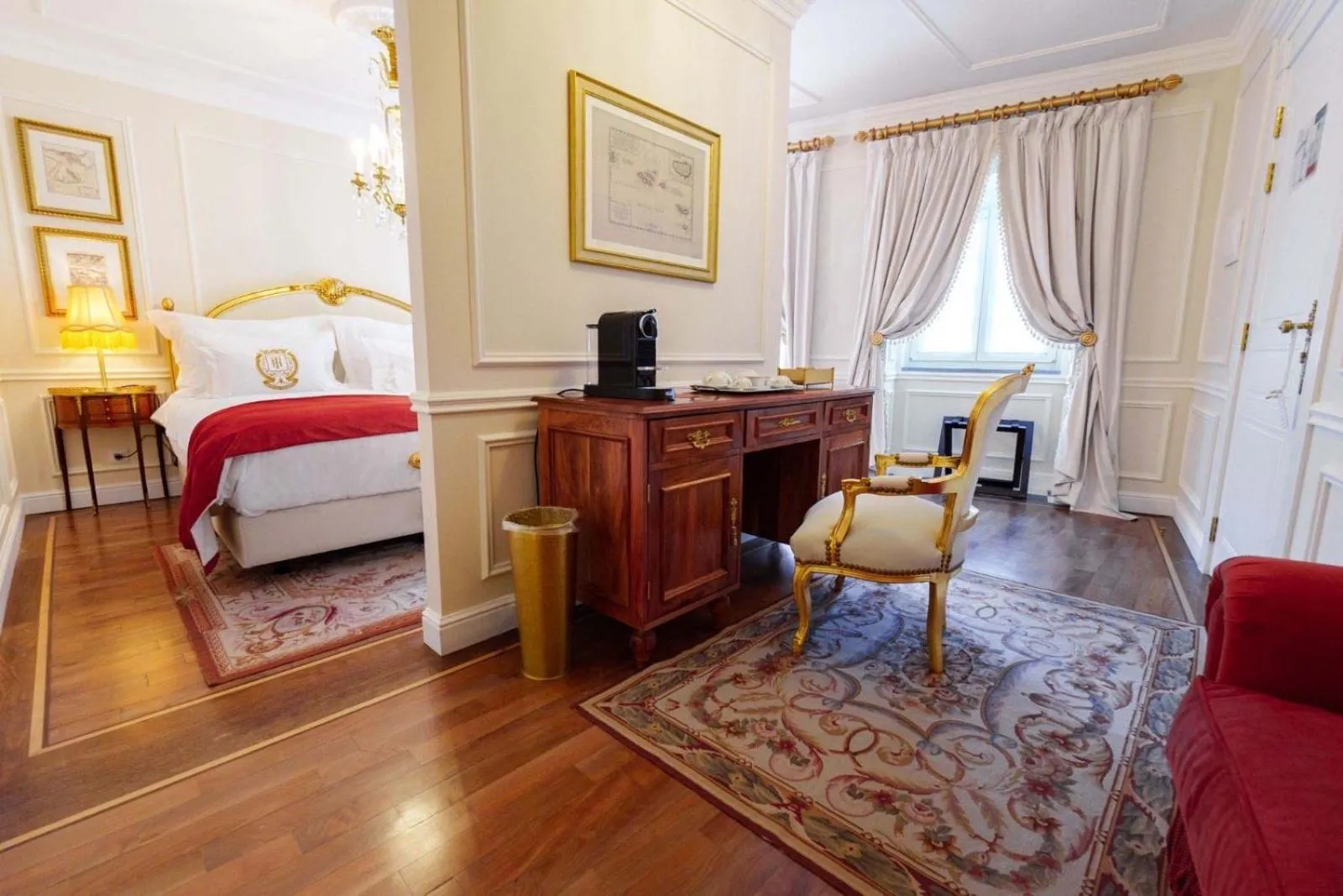 Bedroom, Bed in Boutique Hotel Teatro