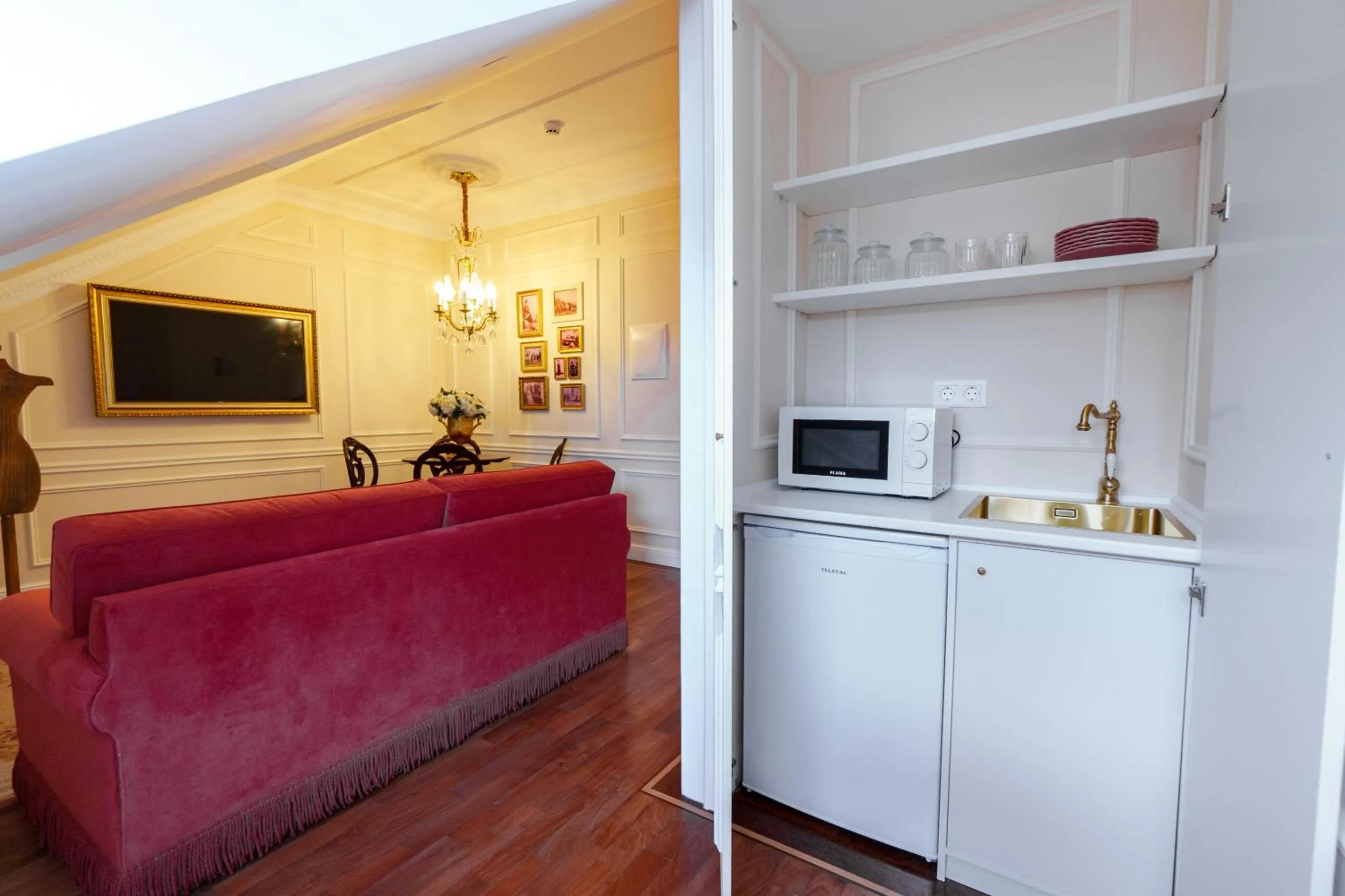 TV and multimedia in Boutique Hotel Teatro