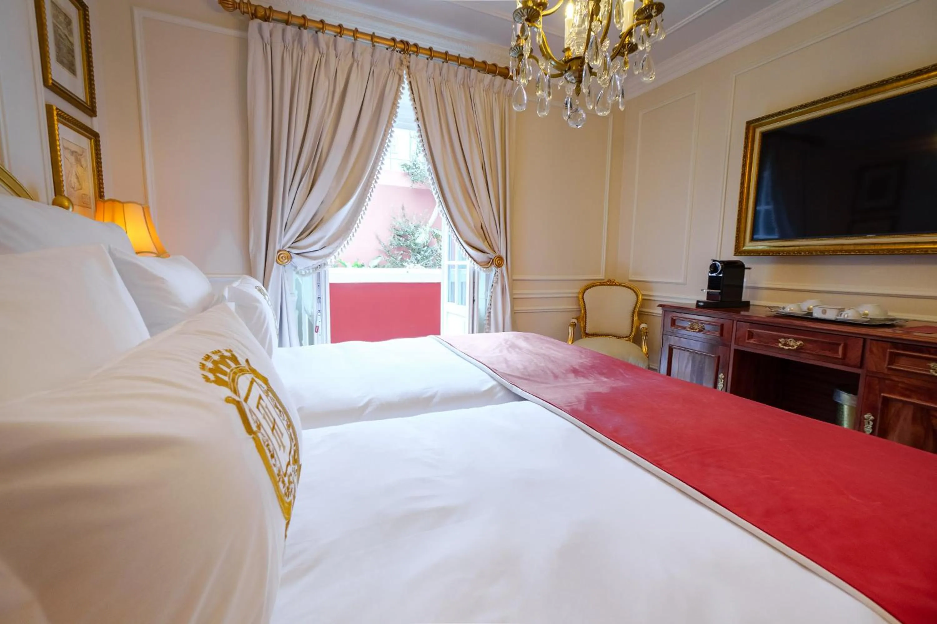 Bed in Boutique Hotel Teatro