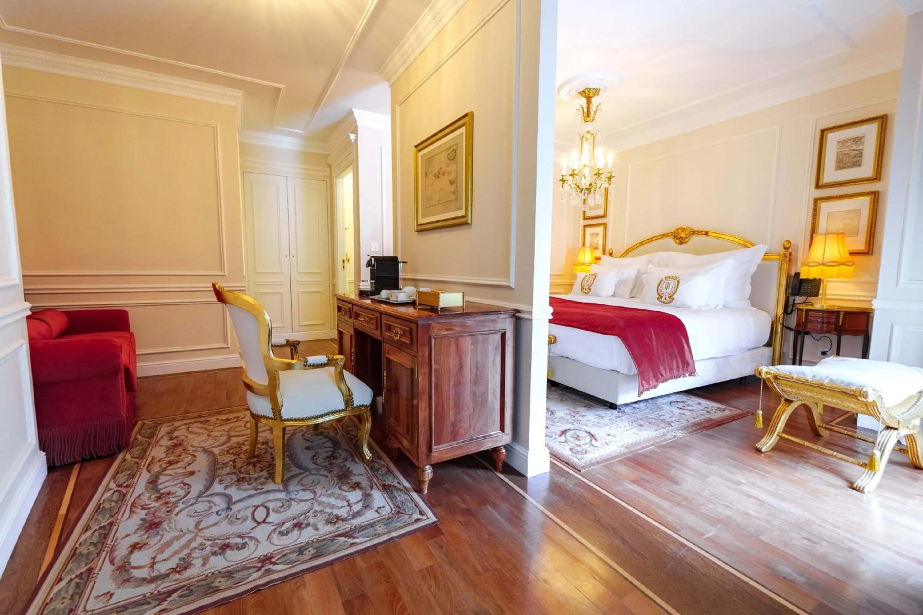 Bed in Boutique Hotel Teatro