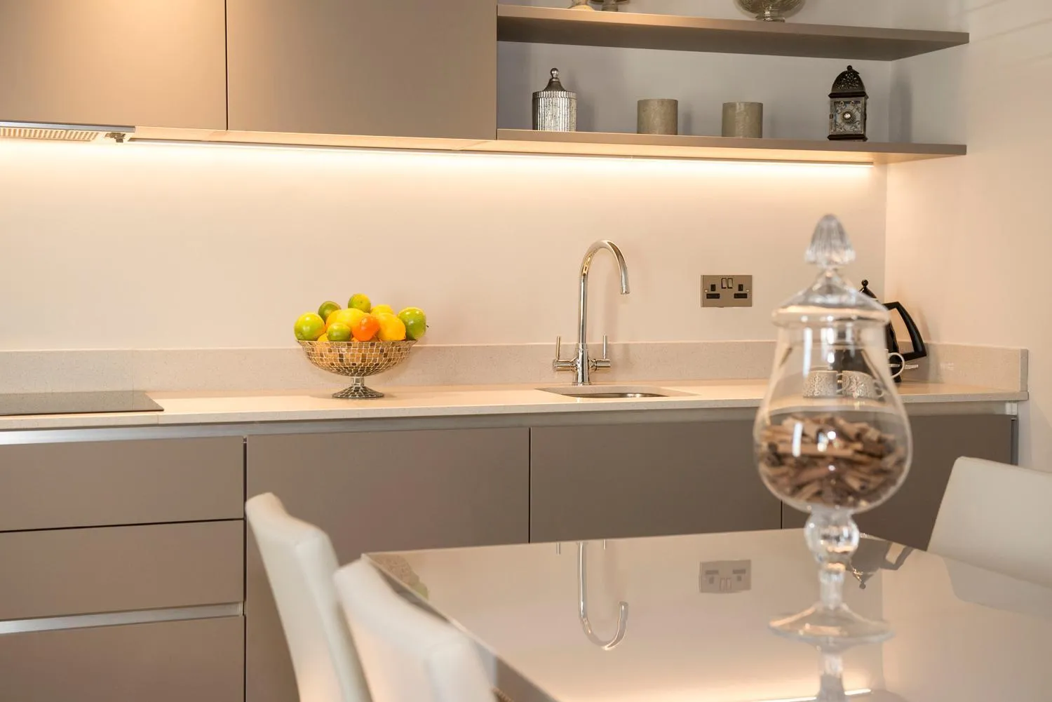 Kitchen or kitchenette in Roundthorn Country House & Luxury Apartments
