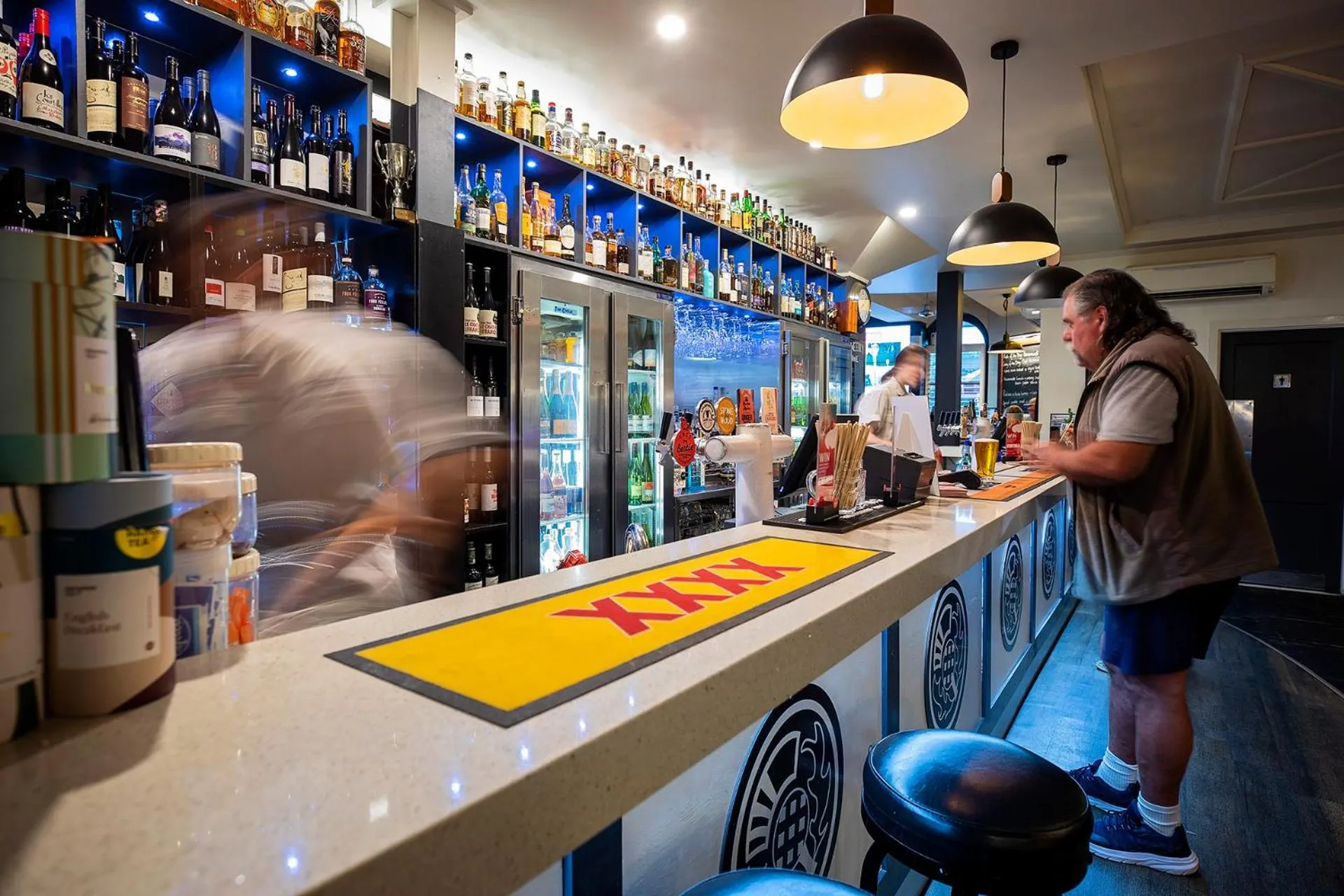 Lounge or bar in Caledonian Hotel Echuca