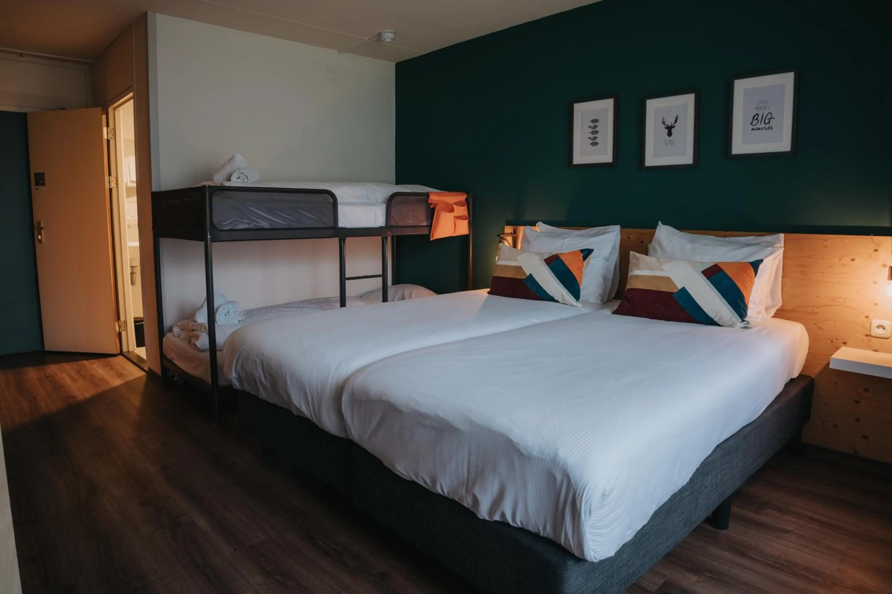 Photo of the whole room, Bed in Landgoed Mennorode