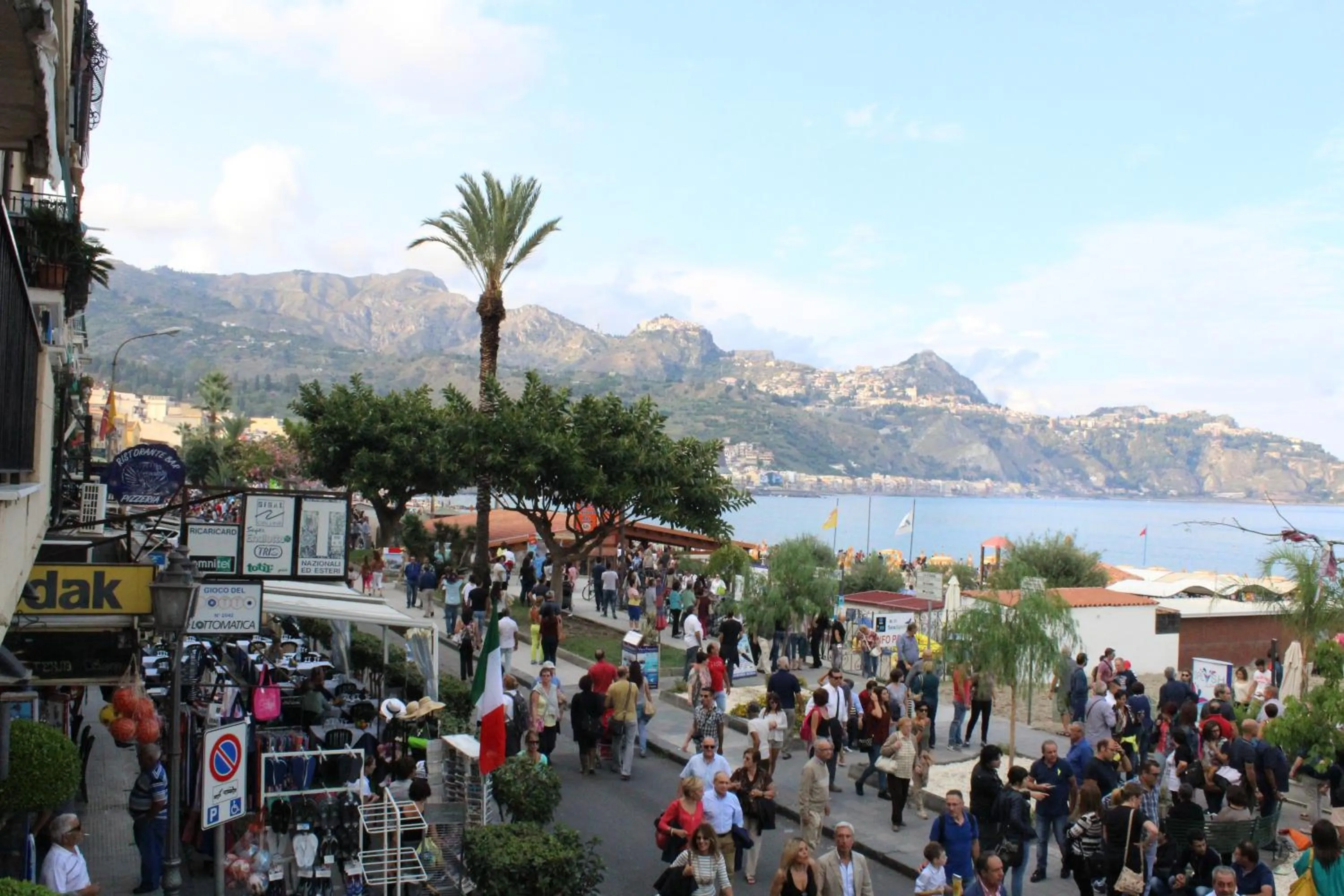 Neighbourhood in Passi di Mare Rooms