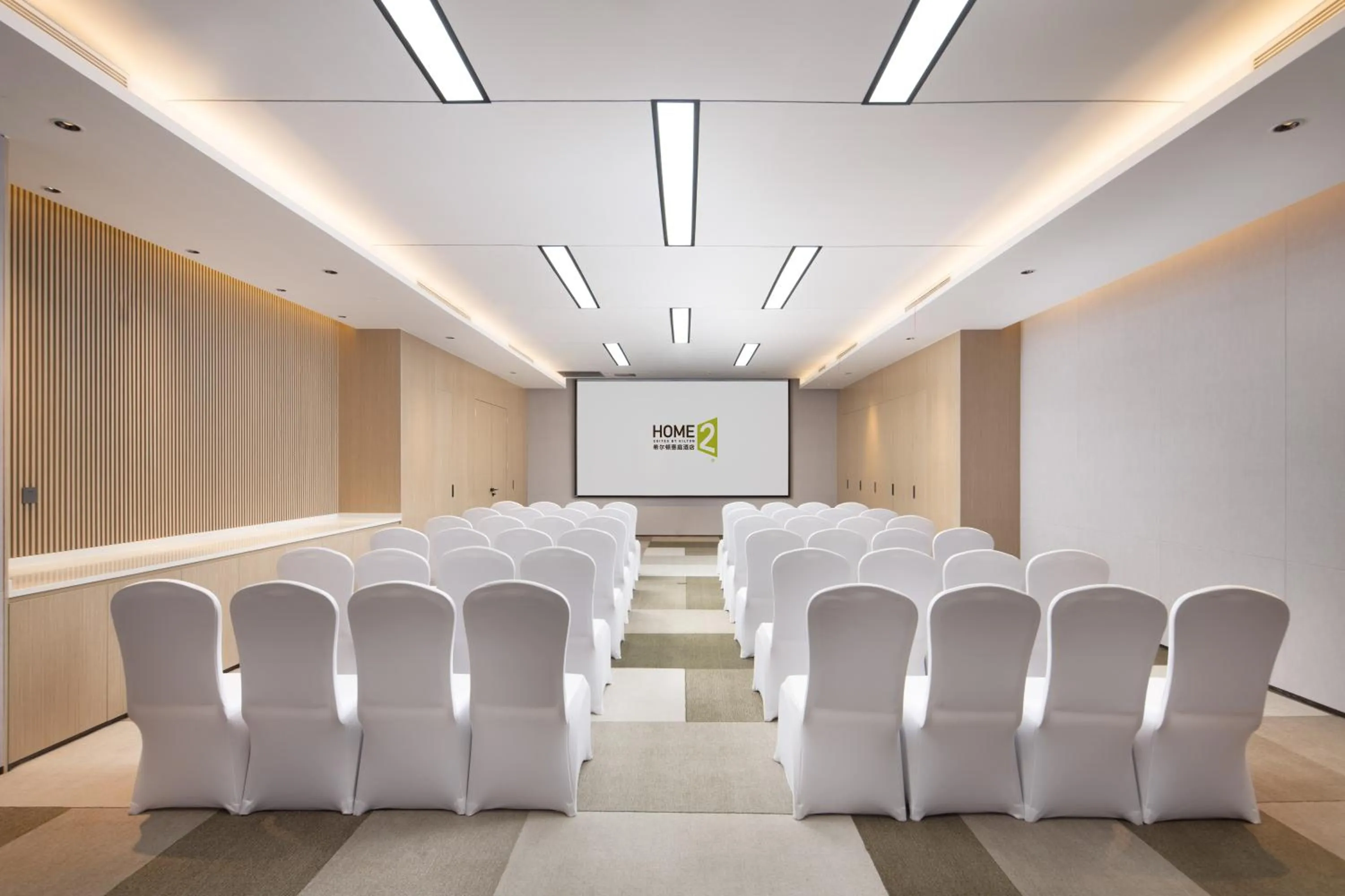 Meeting/conference room in Home2 Suite by Hilton Hangzhou Qianjiang New Town