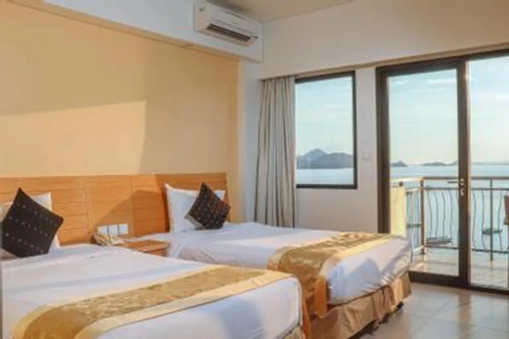 Bed in Laprima Hotel