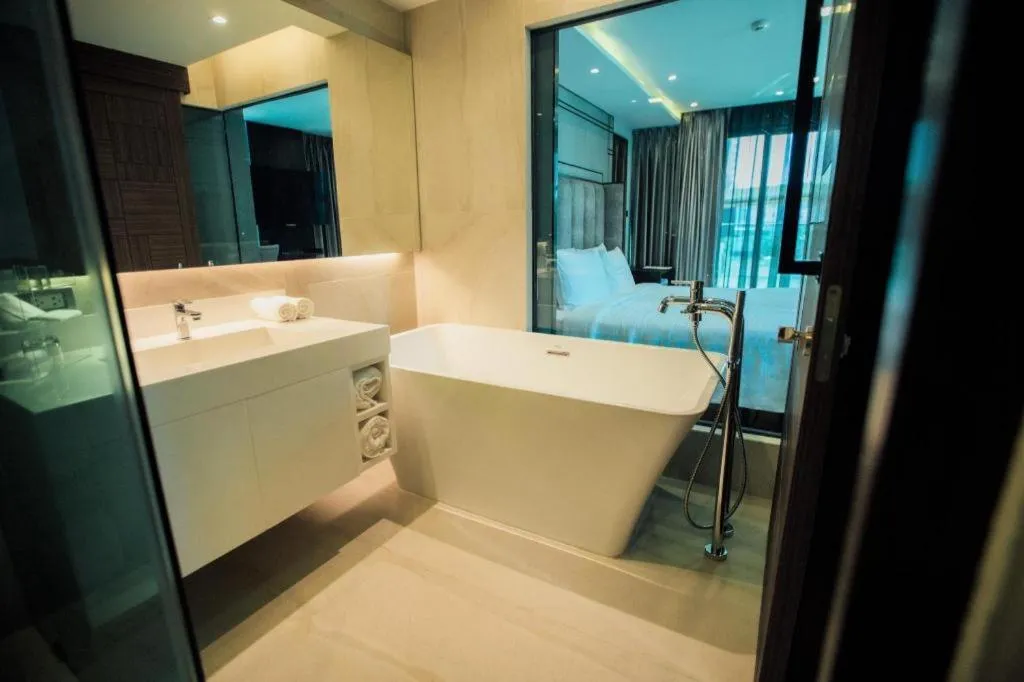 First Pride Hotel Bangkok