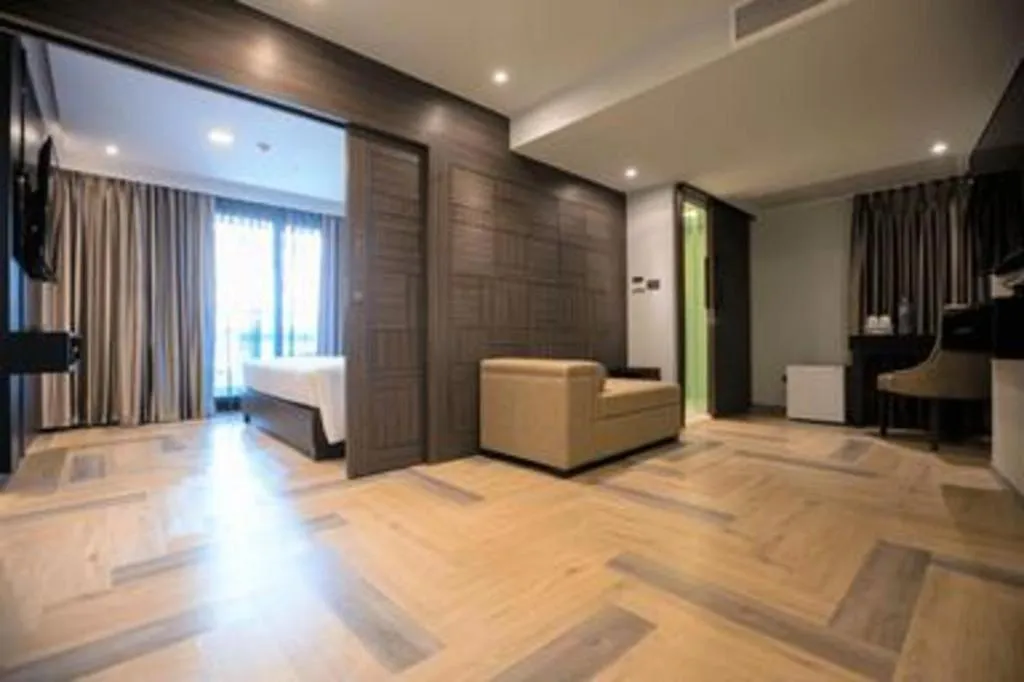 First Pride Hotel Bangkok