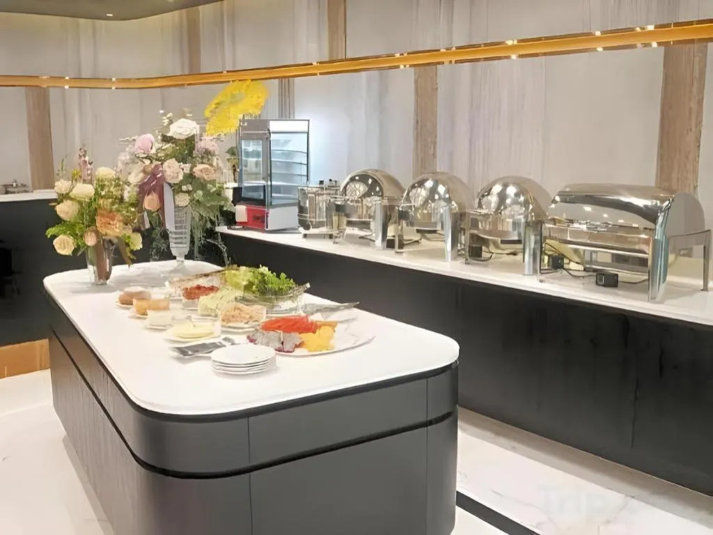 First Pride Hotel Bangkok