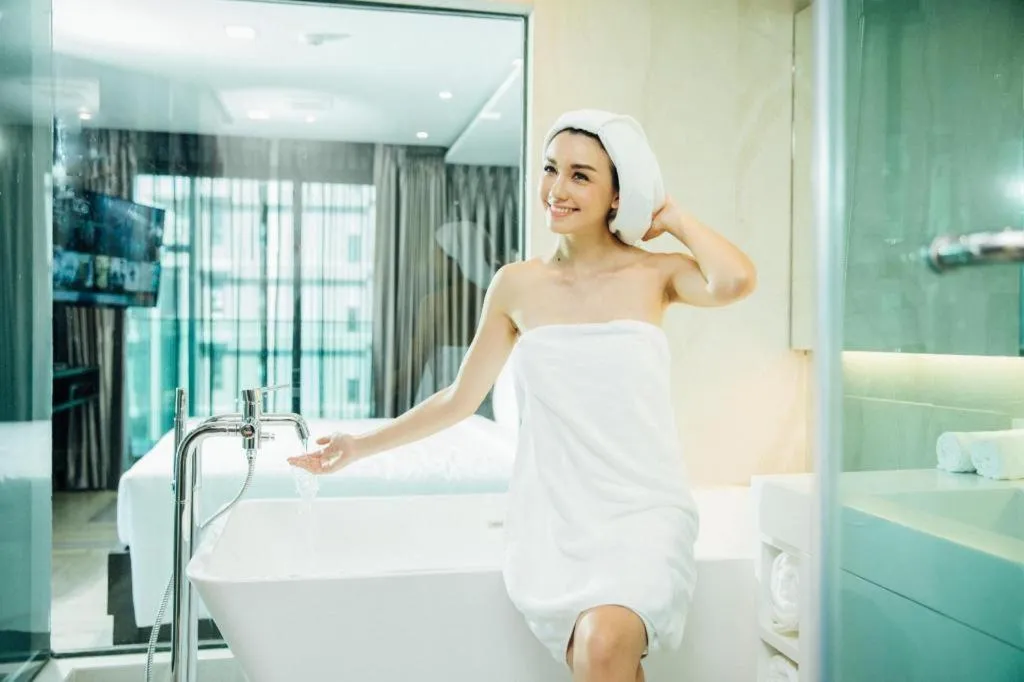 Bed in First Pride Hotel Bangkok