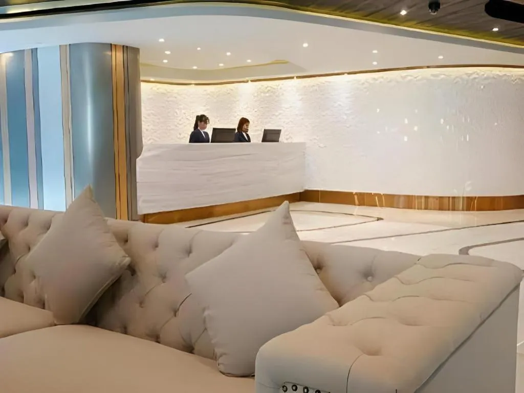 First Pride Hotel Bangkok