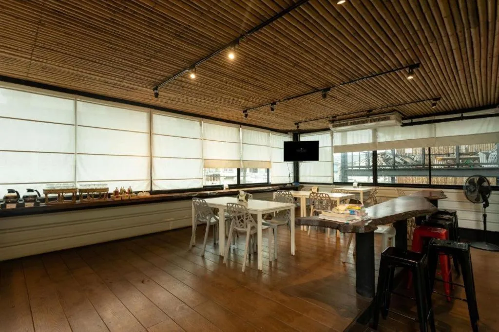 Pakchong Center Poshtel