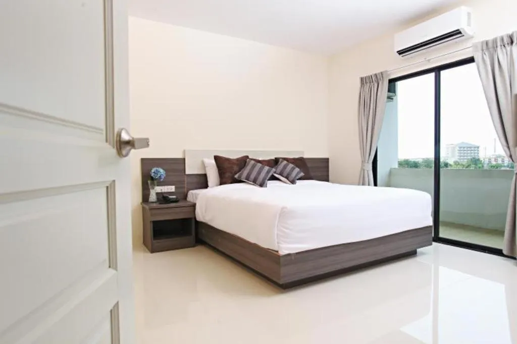 Bed in The Zen Hotel Pattaya