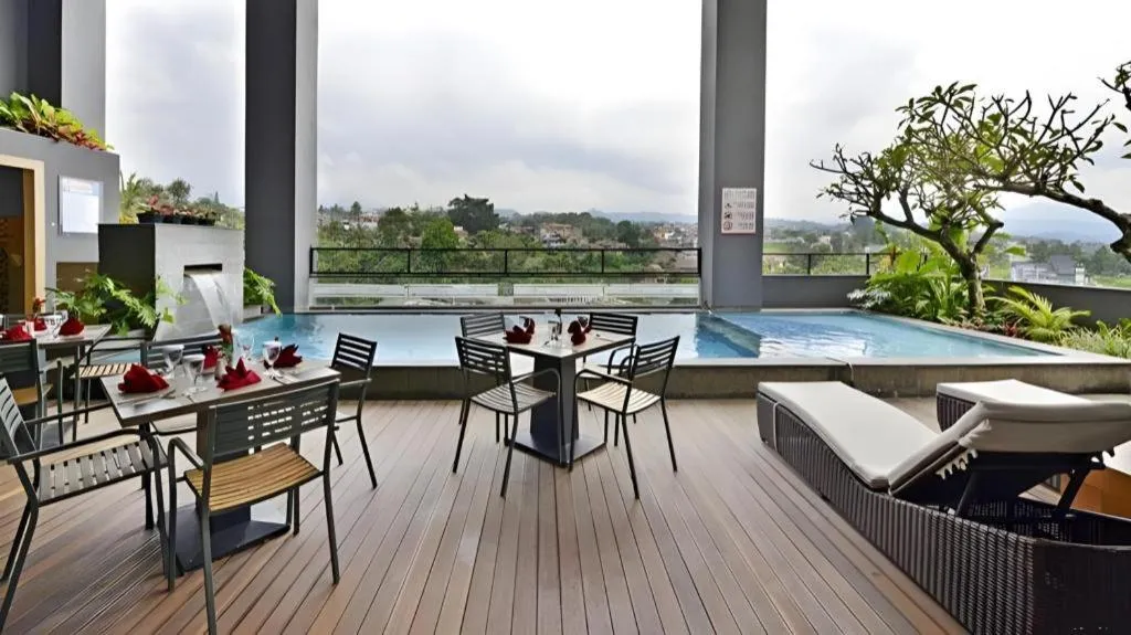 Travello Hotel Bandung