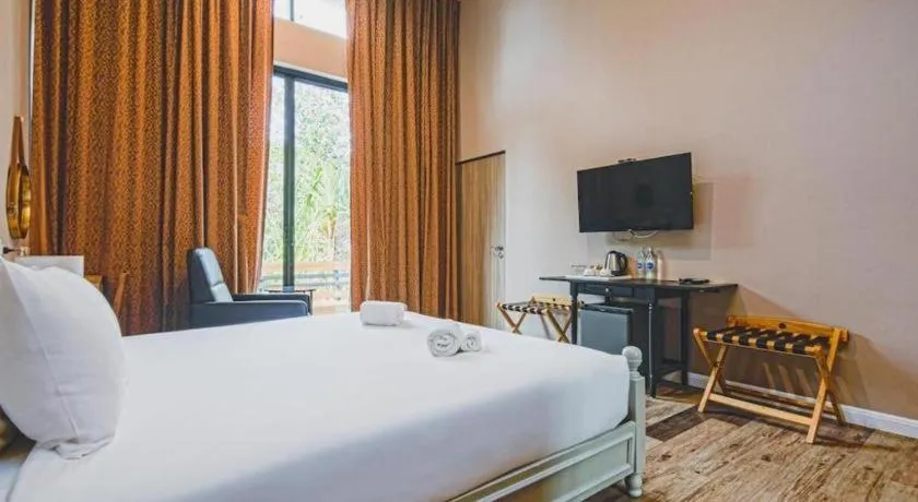 Bed in Lumphawa Amphawa Resort