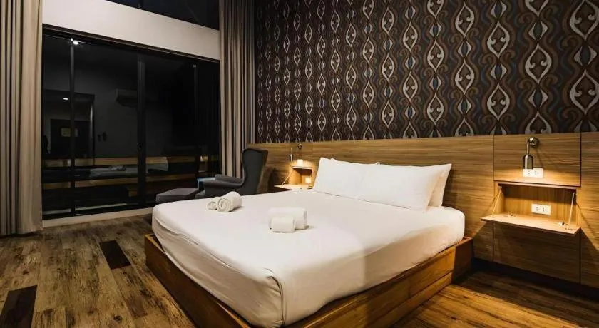 Bed in Lumphawa Amphawa Resort