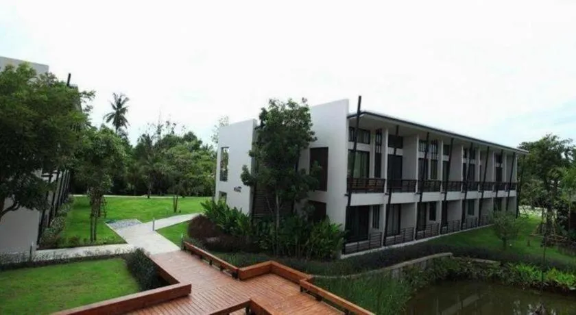 Lumphawa Amphawa Resort