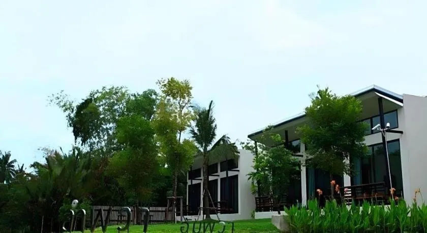 Lumphawa Amphawa Resort