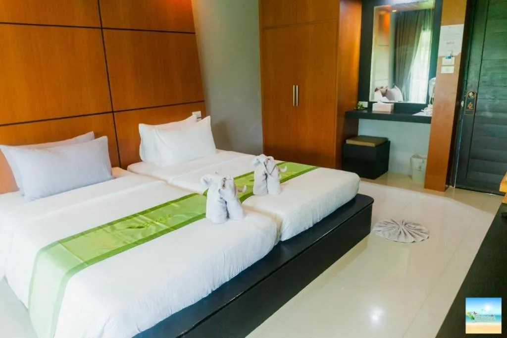 Bed in The Breeze Lipe Resort