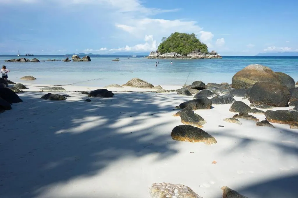 The Breeze Lipe Resort