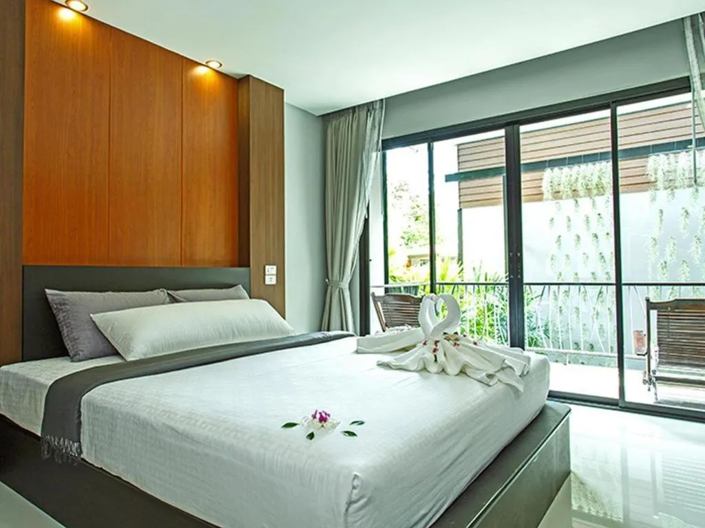 Bed in The Breeze Lipe Resort