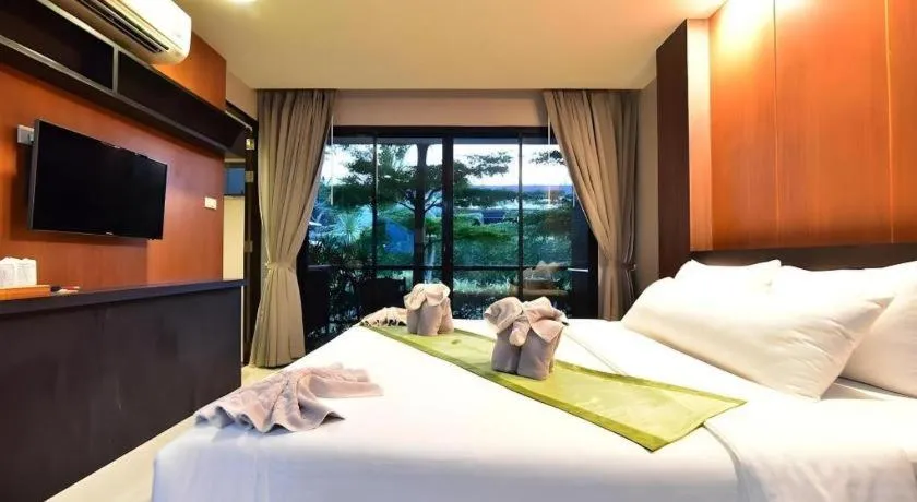 Bed in The Breeze Lipe Resort