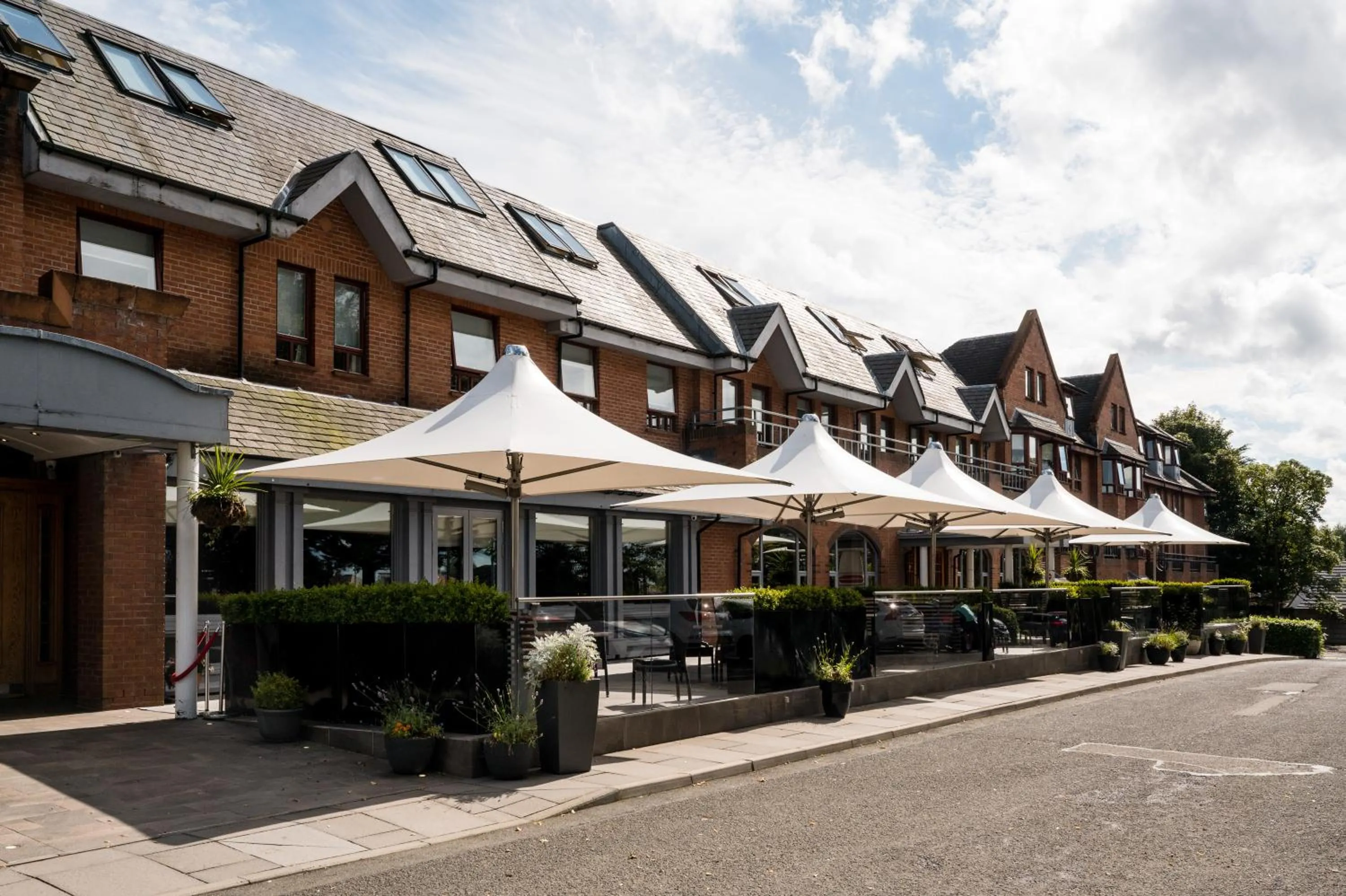 Property building in Glynhill Hotel & Spa near Glasgow Airport