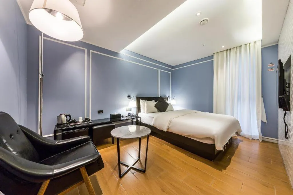 Bed in Trang blue hotel