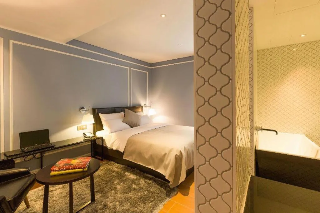 Bed in Trang blue hotel