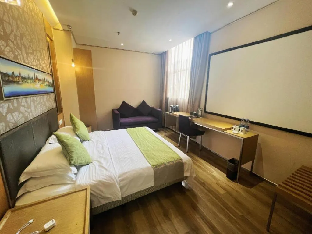 Bed in GreenTree Alliance Shenzhen Shekou Sea World Taizi Road Hotel